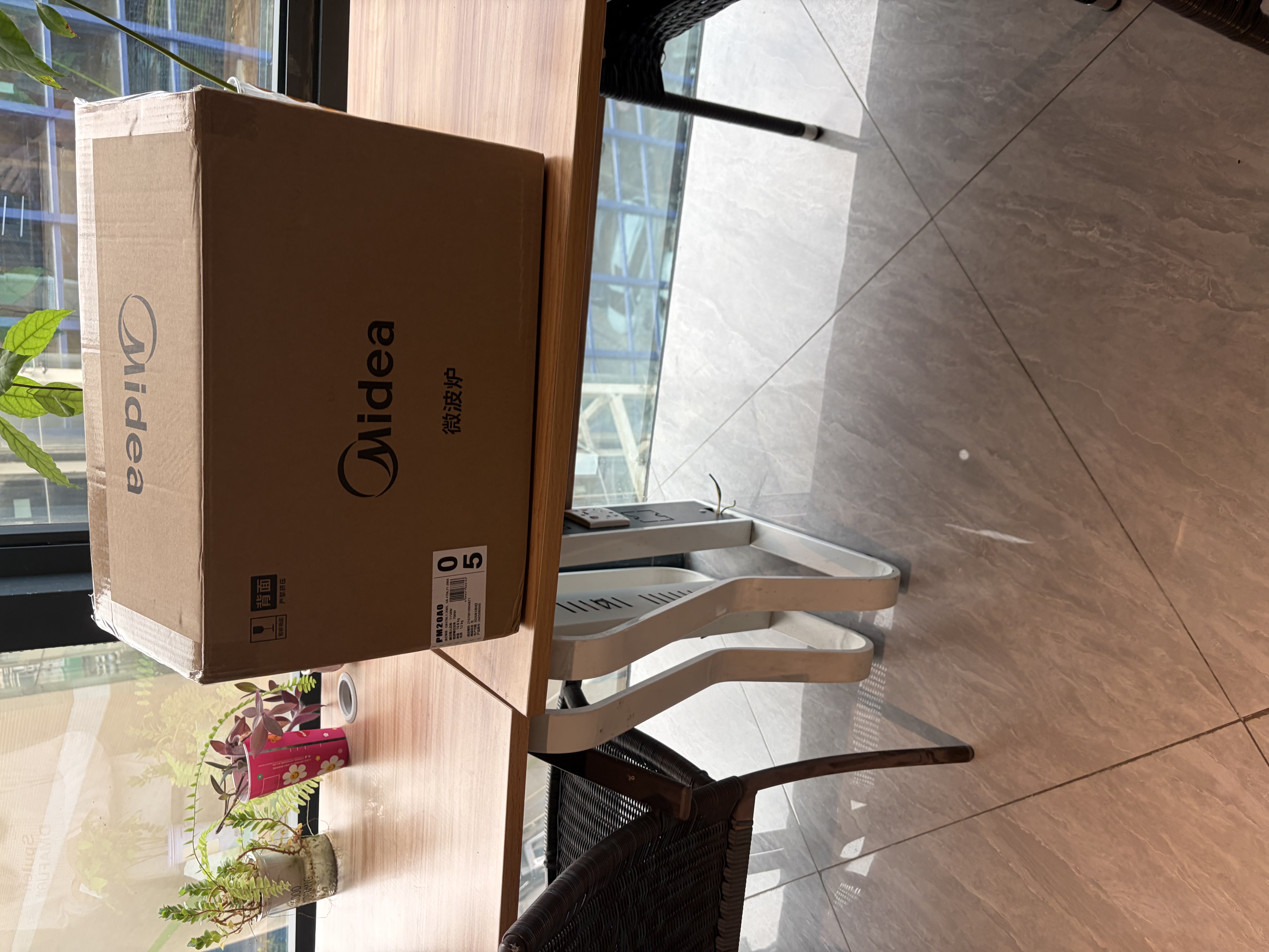 美的（Midea）家用微波炉700W大火力 均匀加热 旋钮操控 易清洁内胆 老人小孩都适用（M1-L213B二代同款） 实拍图