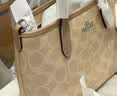 蔻驰（COACH）【品牌直供】女包CITY迷你手提斜挎托特包CW032奶茶色生日礼物 实拍图