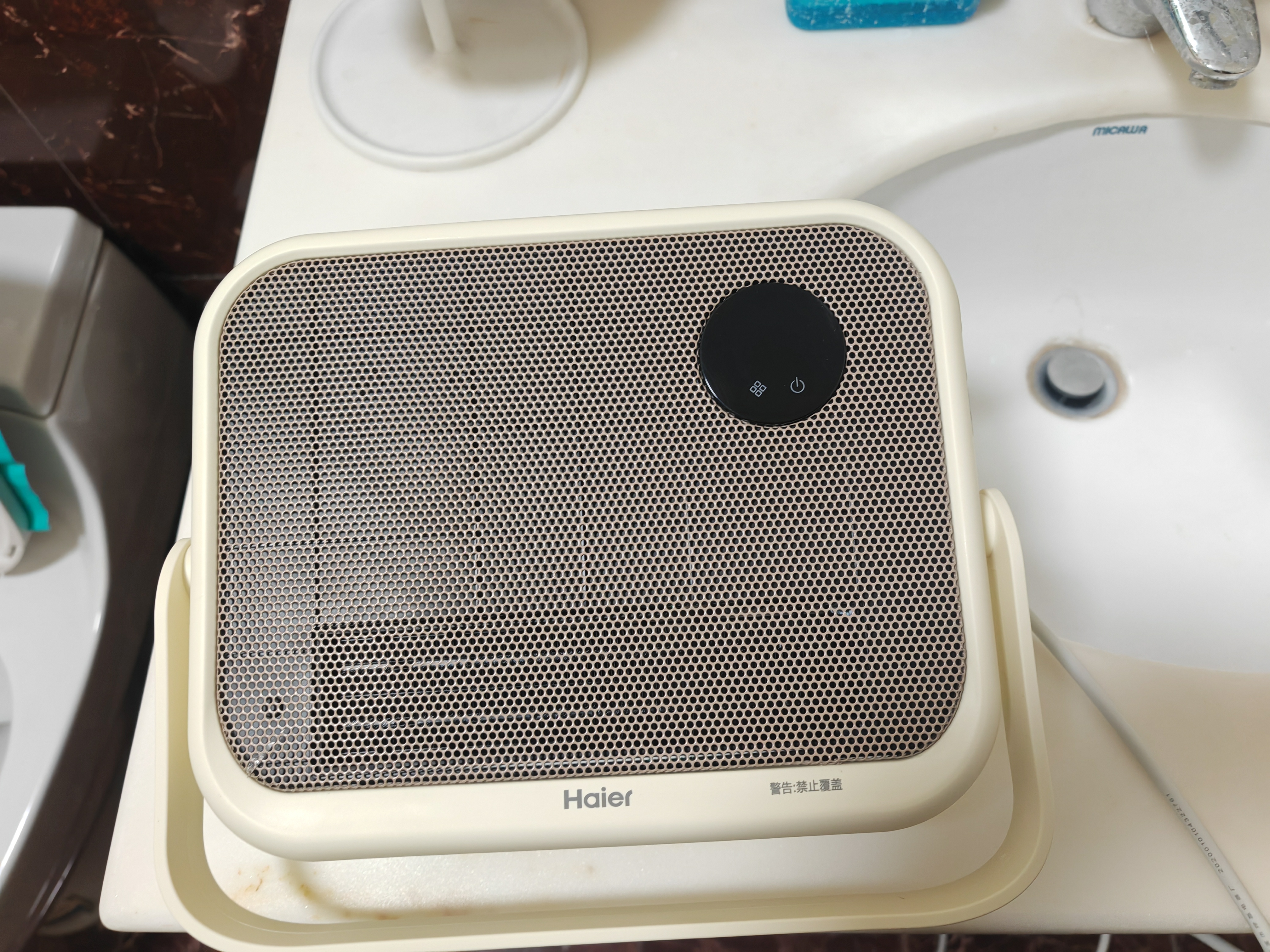 海尔（Haier）取暖器浴室暖风机壁挂式电暖风家用语音控制电暖器节能省电热风机壁挂电暖气烤火炉防水小空调 【石墨烯速热】语音款HNF-S2000AP 实拍图