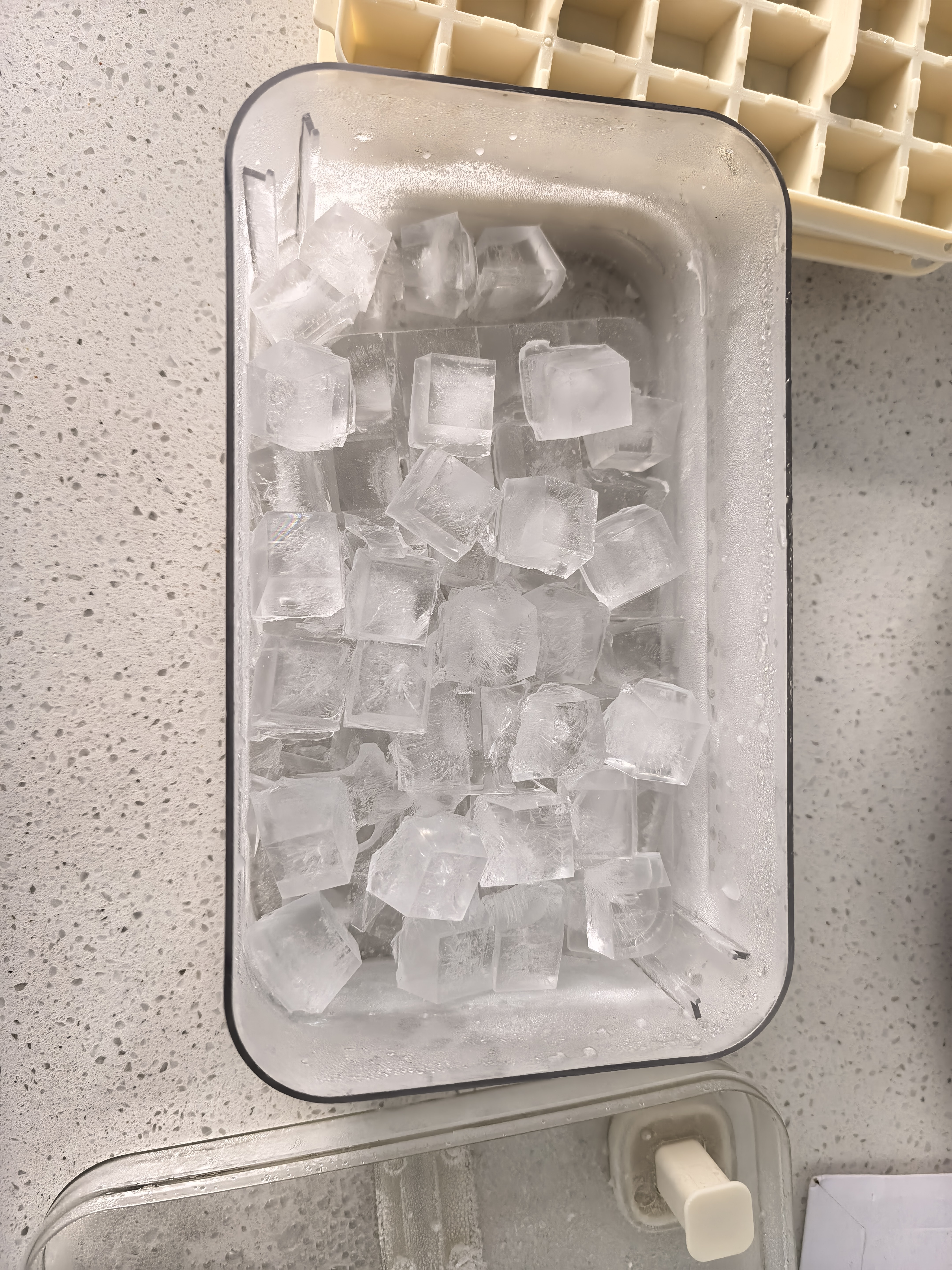 爱仕达冰块模具制冰模具冰格制冰盒冰块神器食品级冰箱冻冰块储存盒加厚 实拍图