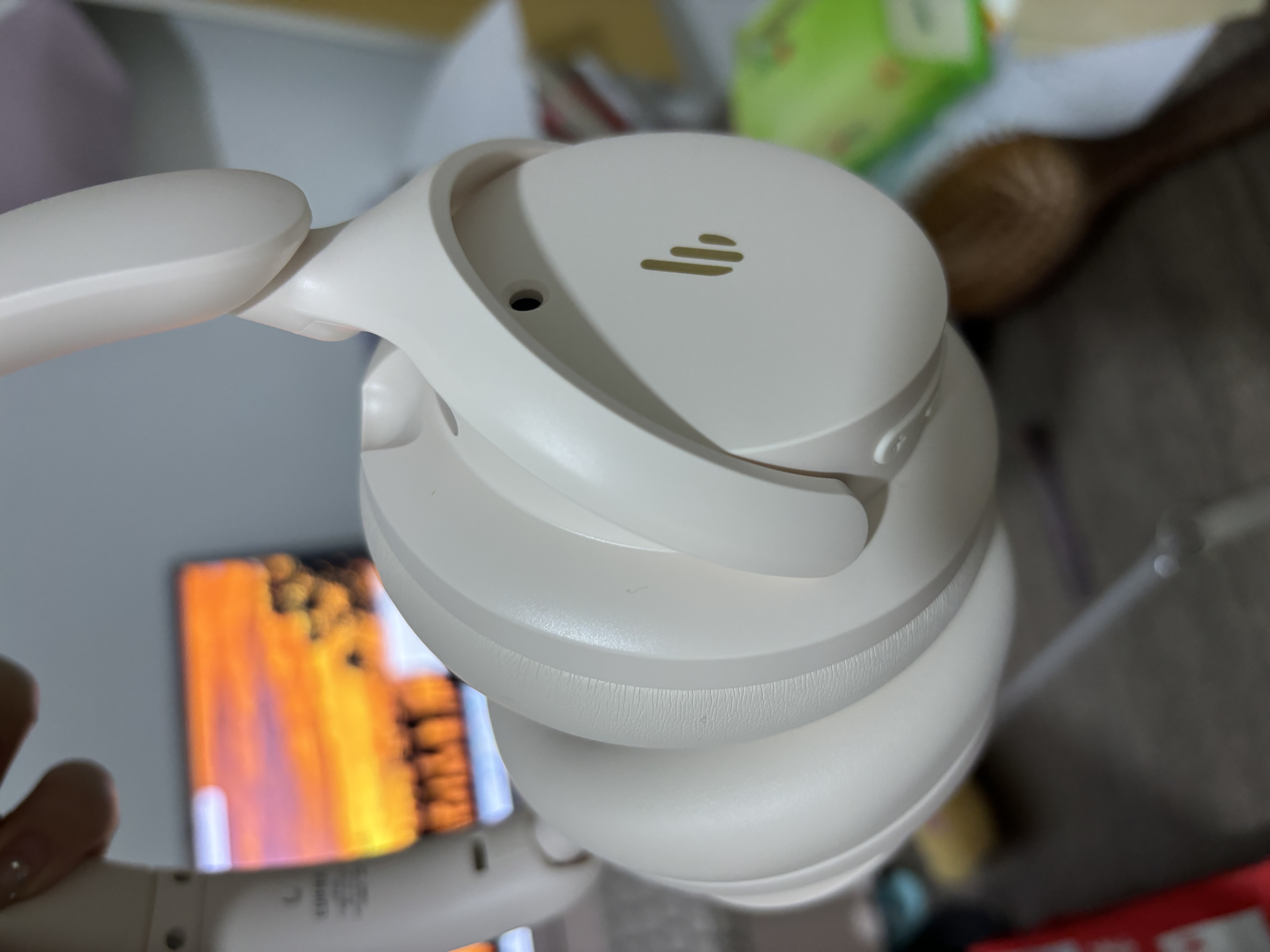 漫步者（EDIFIER）Fit900NB头戴式耳机蓝牙无线主动降噪6.0超长续航手机电脑游戏音乐耳麦通话送男女友学生礼物 云岩白 实拍图