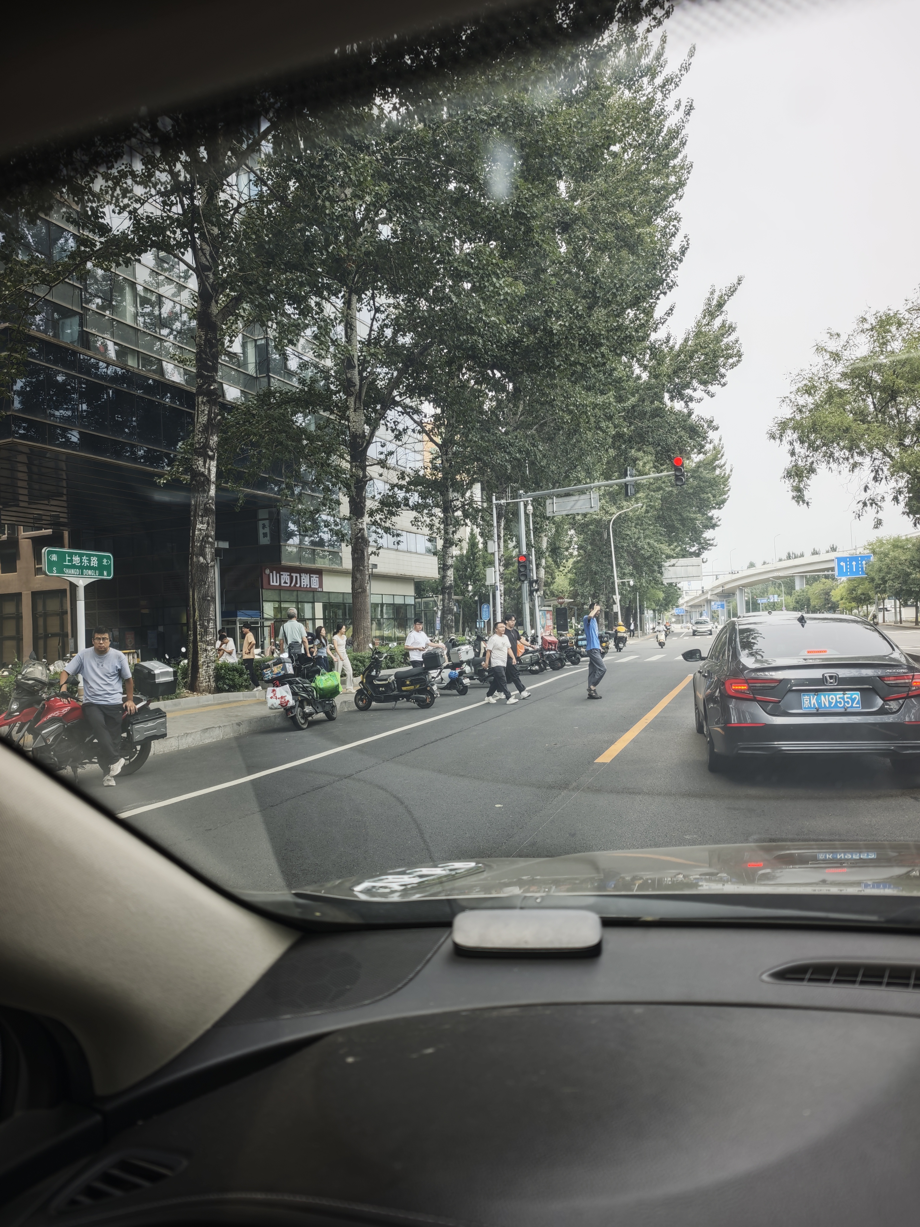 小米（MI）Xiaomi 120W GaN充电器套装（氮化镓充电器+6A快充数据线）快充便携 适用小米/手机/笔记本 实拍图