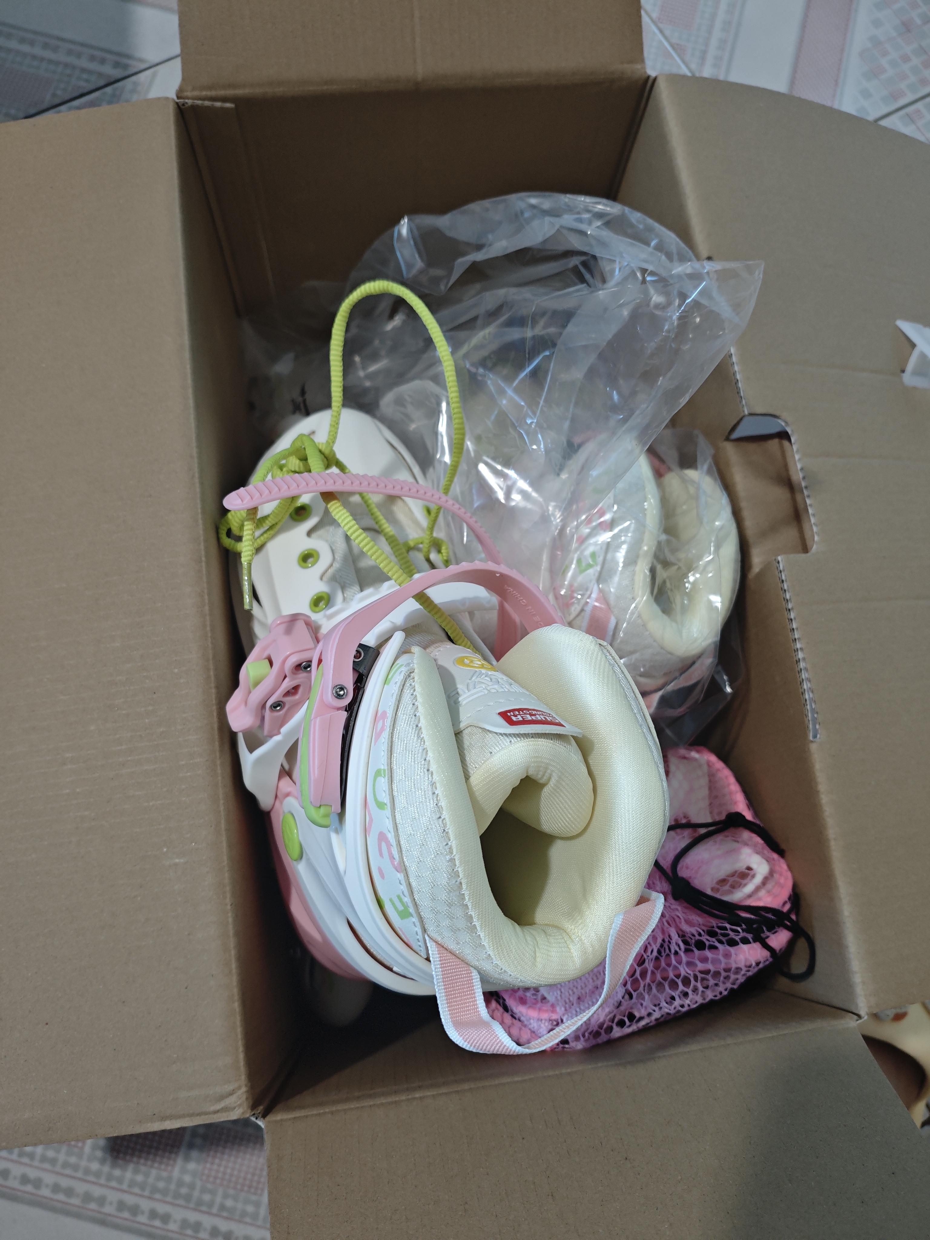 小状元轮滑鞋儿童溜冰鞋女童男童3-6-12岁专业初学滑轮旱冰鞋新款礼物L5 京东物流-桃桃粉【头盔护具包】 M (适合运动鞋32-35码)尺码可调 实拍图