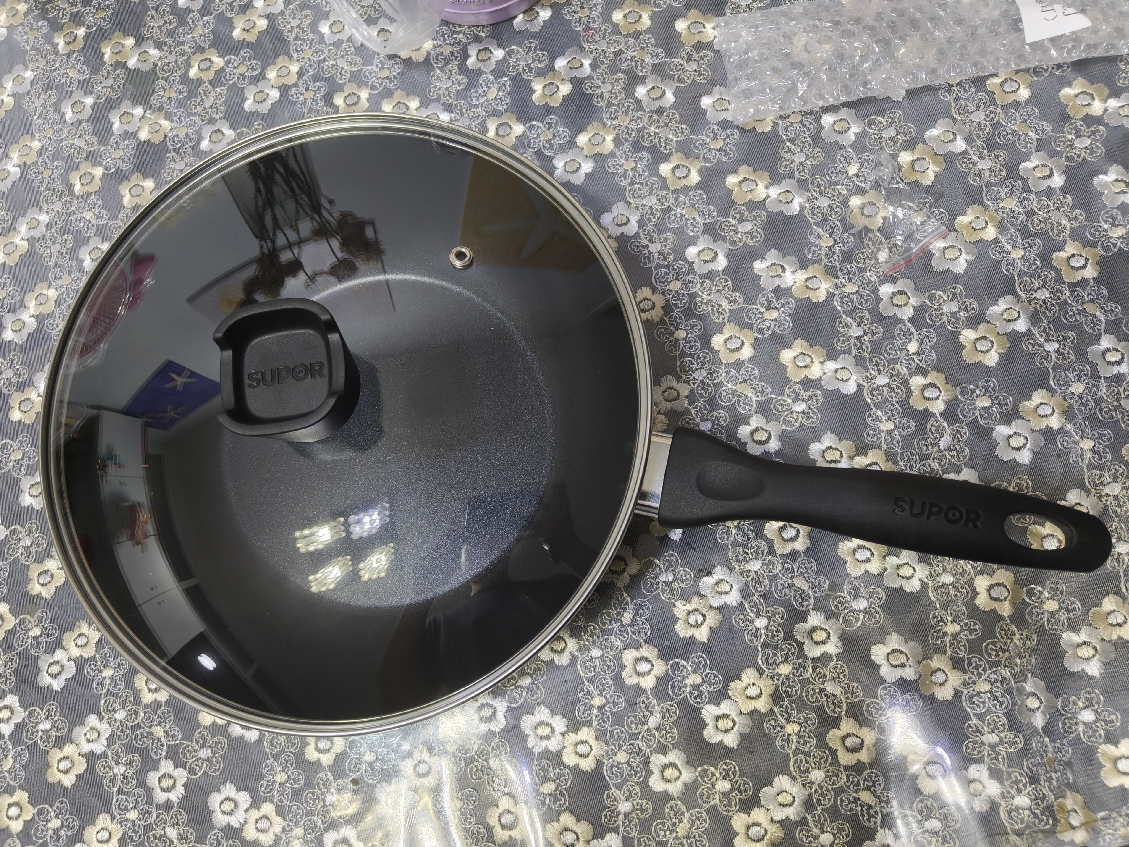 苏泊尔（SUPOR）不粘锅炒锅 平底炒菜锅牛排煎锅少油烟28cm燃气专用EC28JYJ02-N 实拍图