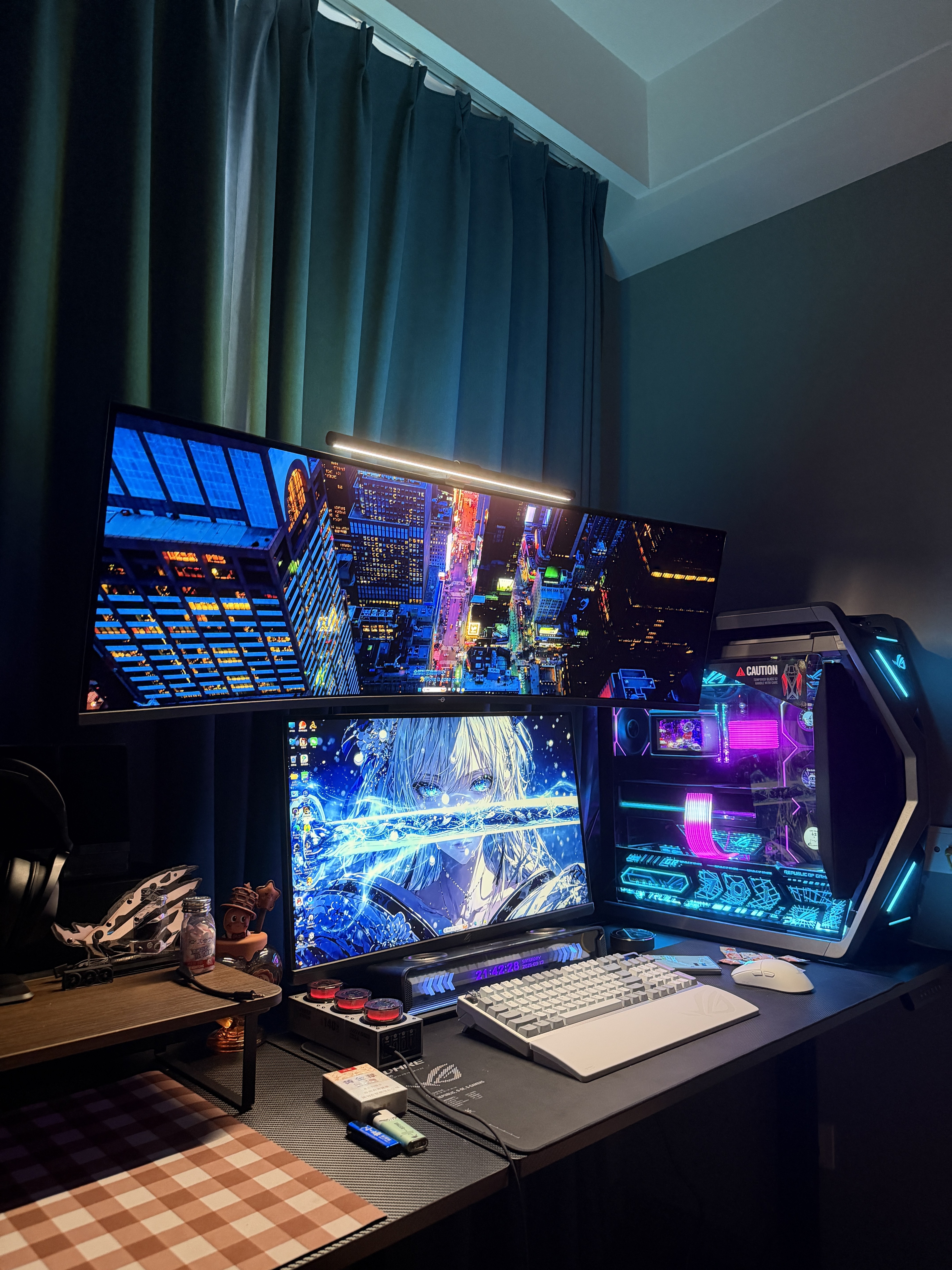 泰坦军团49英寸 第4代QD-OLED 5K曲面240Hz HDR400超宽带鱼屏 0.03ms 原生10Bit KVM 炒股电竞显示器G49E9S 实拍图
