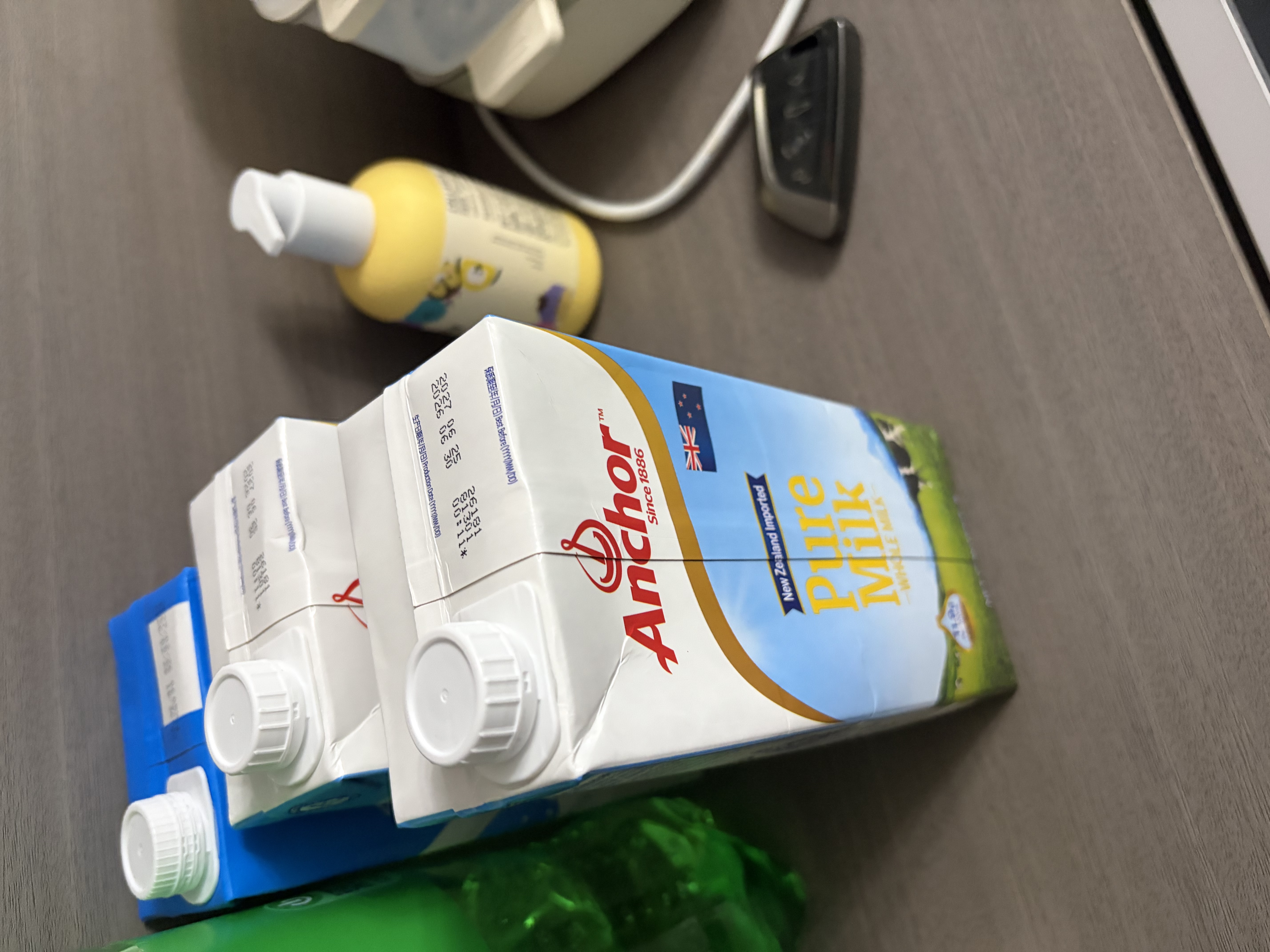 安佳（Anchor）3.6g蛋白质全脂牛奶新西兰进口草饲牛奶1L*2盒 实拍图