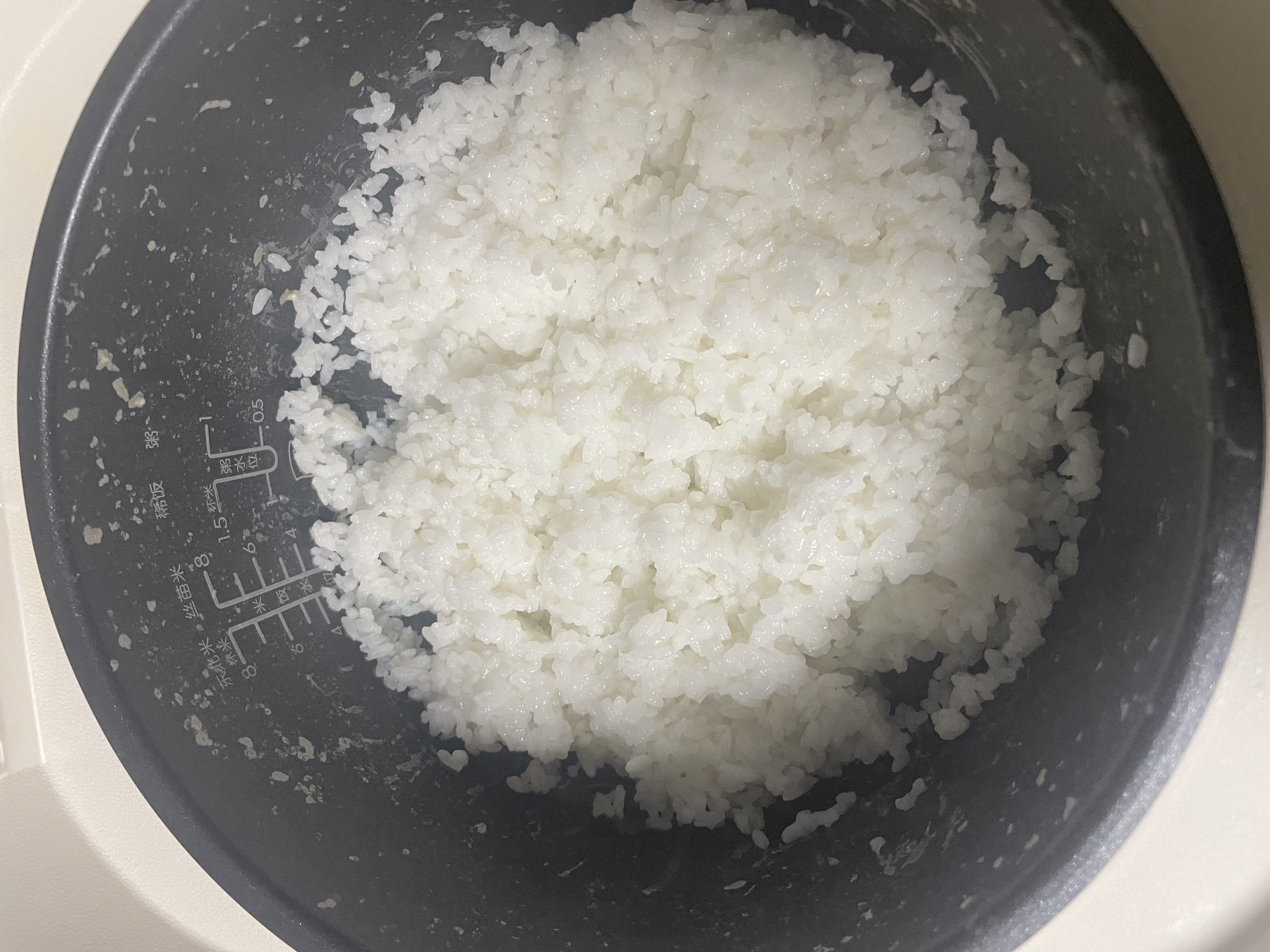 美的（Midea）电饭煲3-4人电饭锅4L银钻内胆12大菜单顶置触控屏家用智能微压电饭煲MB-AFB4041RL 实拍图