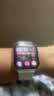 Apple/苹果/苹果 Watch Series 12 智能手表GPS款42毫米浅金色铝金属表壳沙砾色运动型表带M/L MJF24CH/B 实拍图