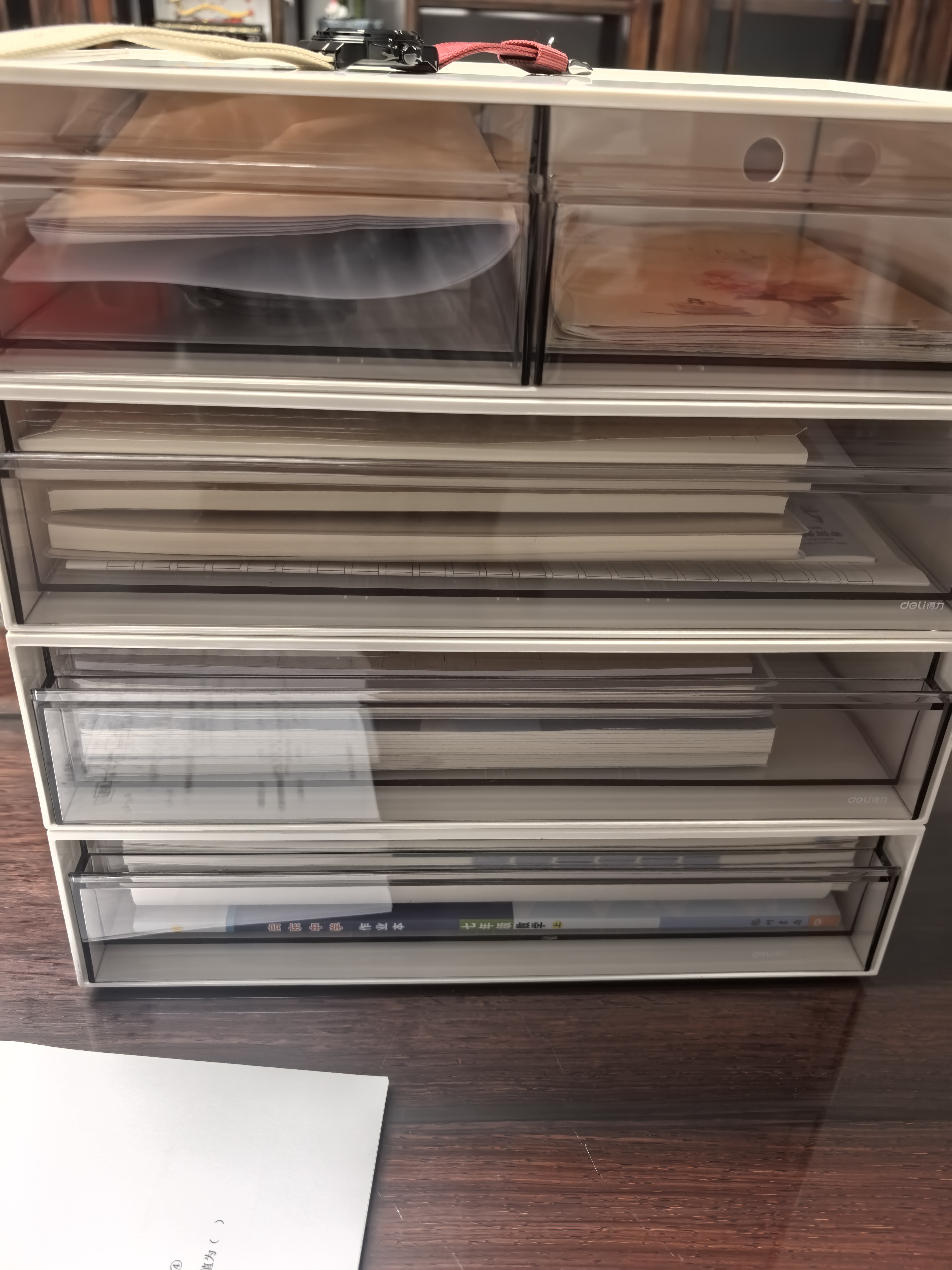 得力（deli）一层单格桌面收纳盒 抽屉式办公室书桌用品文具文件分类多层储物盒子 防尘整理盒 白色PK104 实拍图