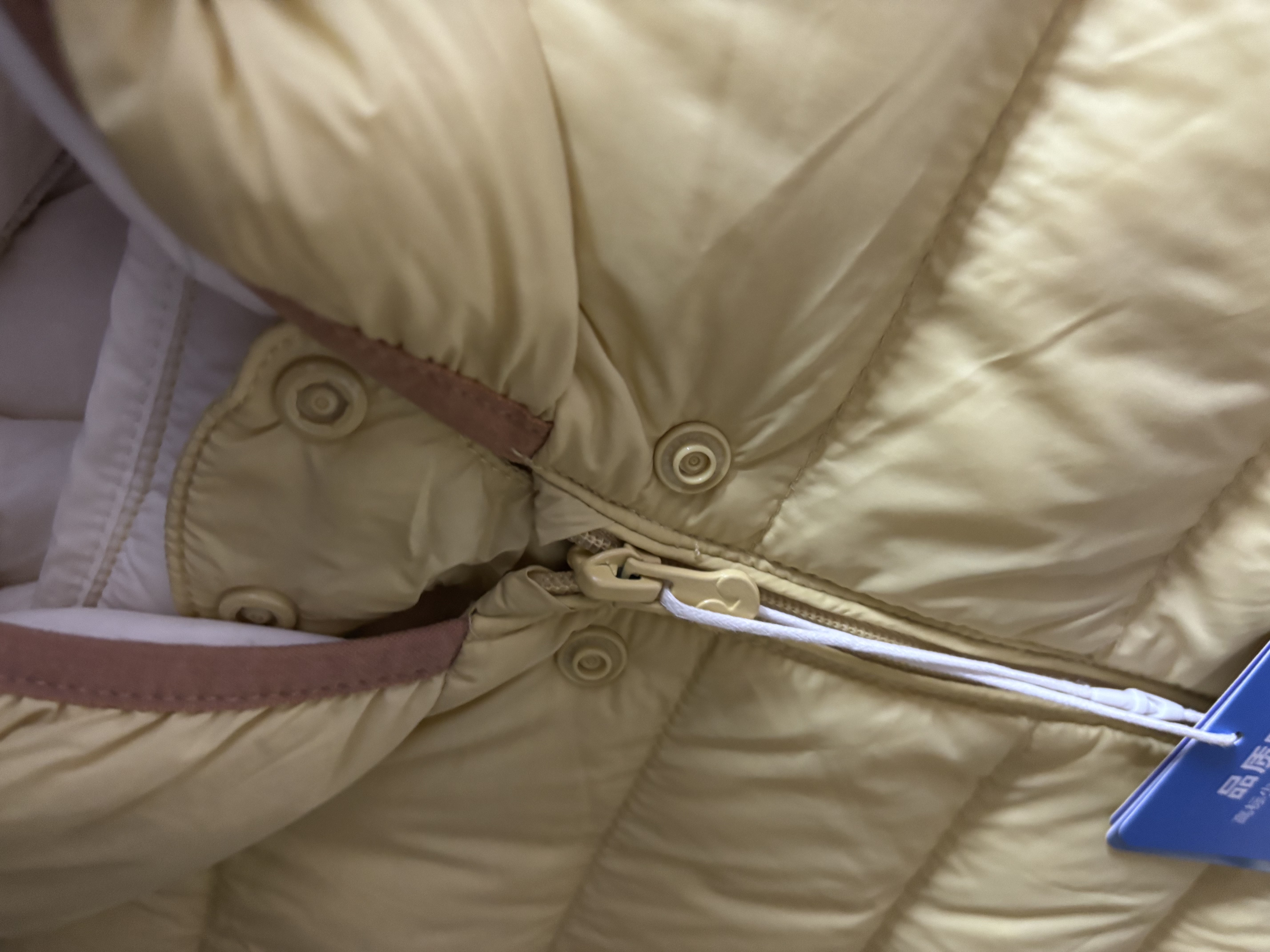 迷你巴拉（minibala）【迷你小蛋仔】儿童连体羽绒服男女童宝宝冬日保暖萌趣外套新款 蜜糖黄 【白鸭绒-1000+清洁度】 90 CM -充绒量68.8g 实拍图
