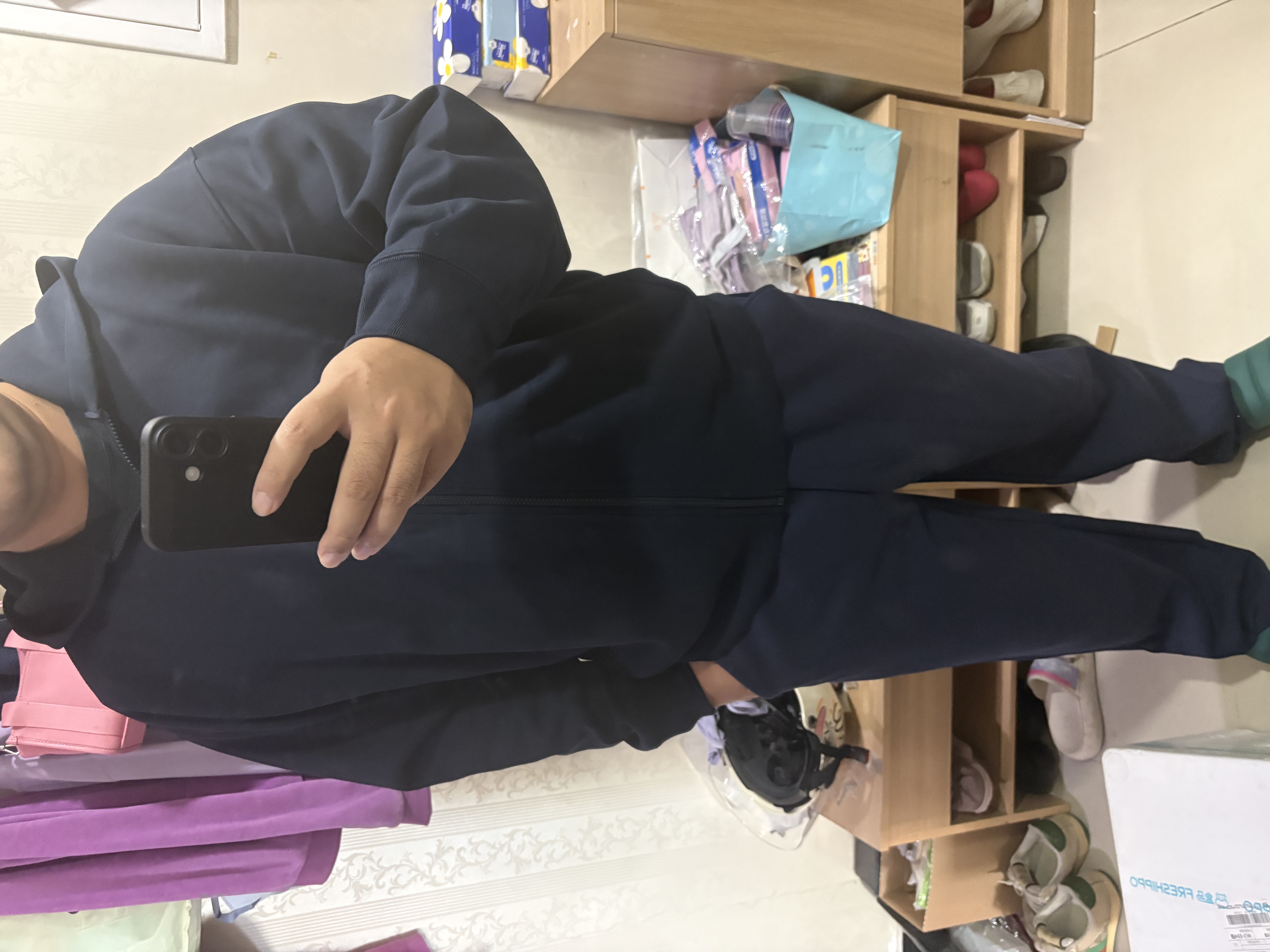 优衣库宽松连帽拉链运动开衫/长袖男装女装合作款/外套卫衣486300 485735/69藏青色 XL 实拍图