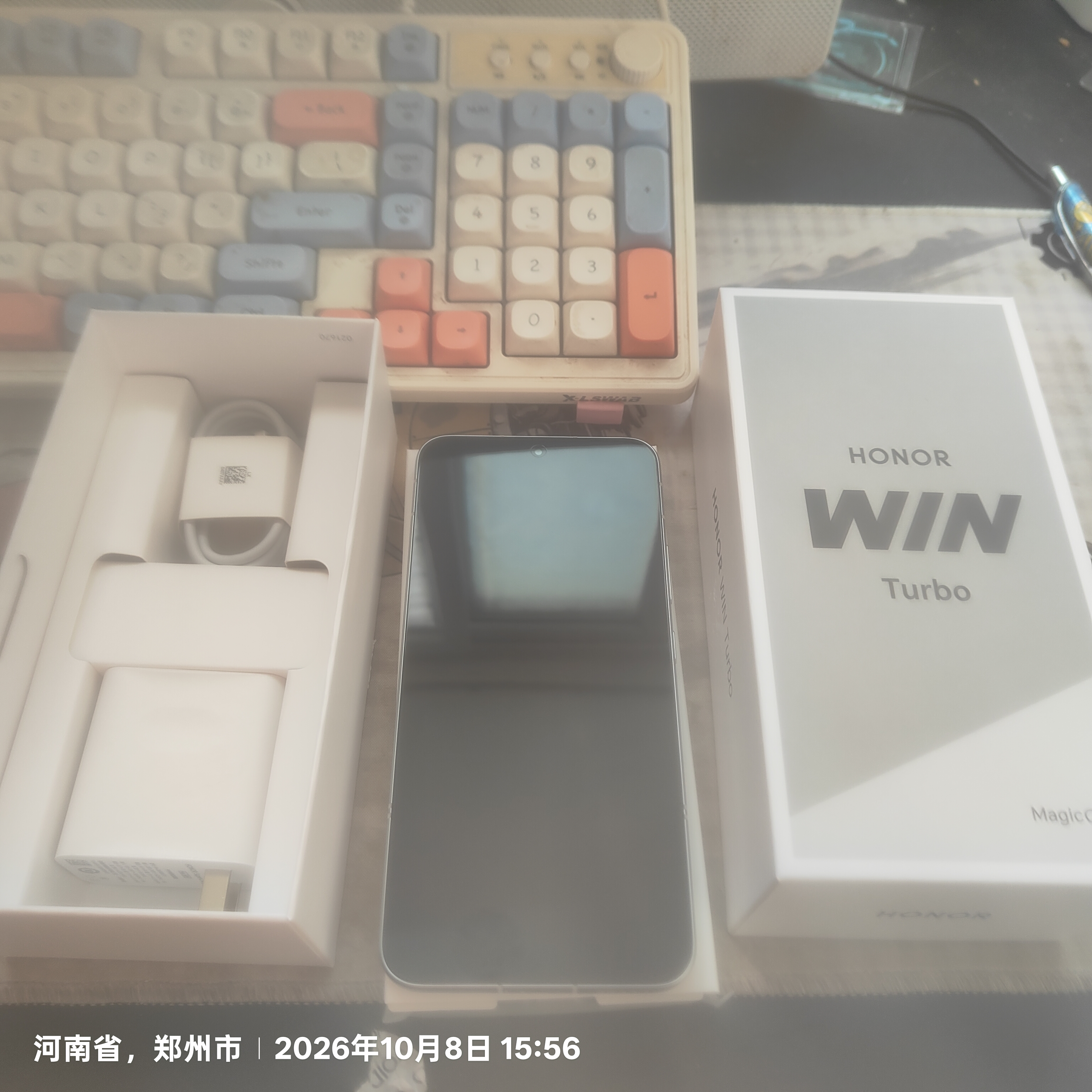 荣耀WIN Turbo 宋妍霏同款 10000mAh青海湖电池 荣耀鸿燕信号王 12+256 指定赢 AI游戏手机 国家补贴 实拍图