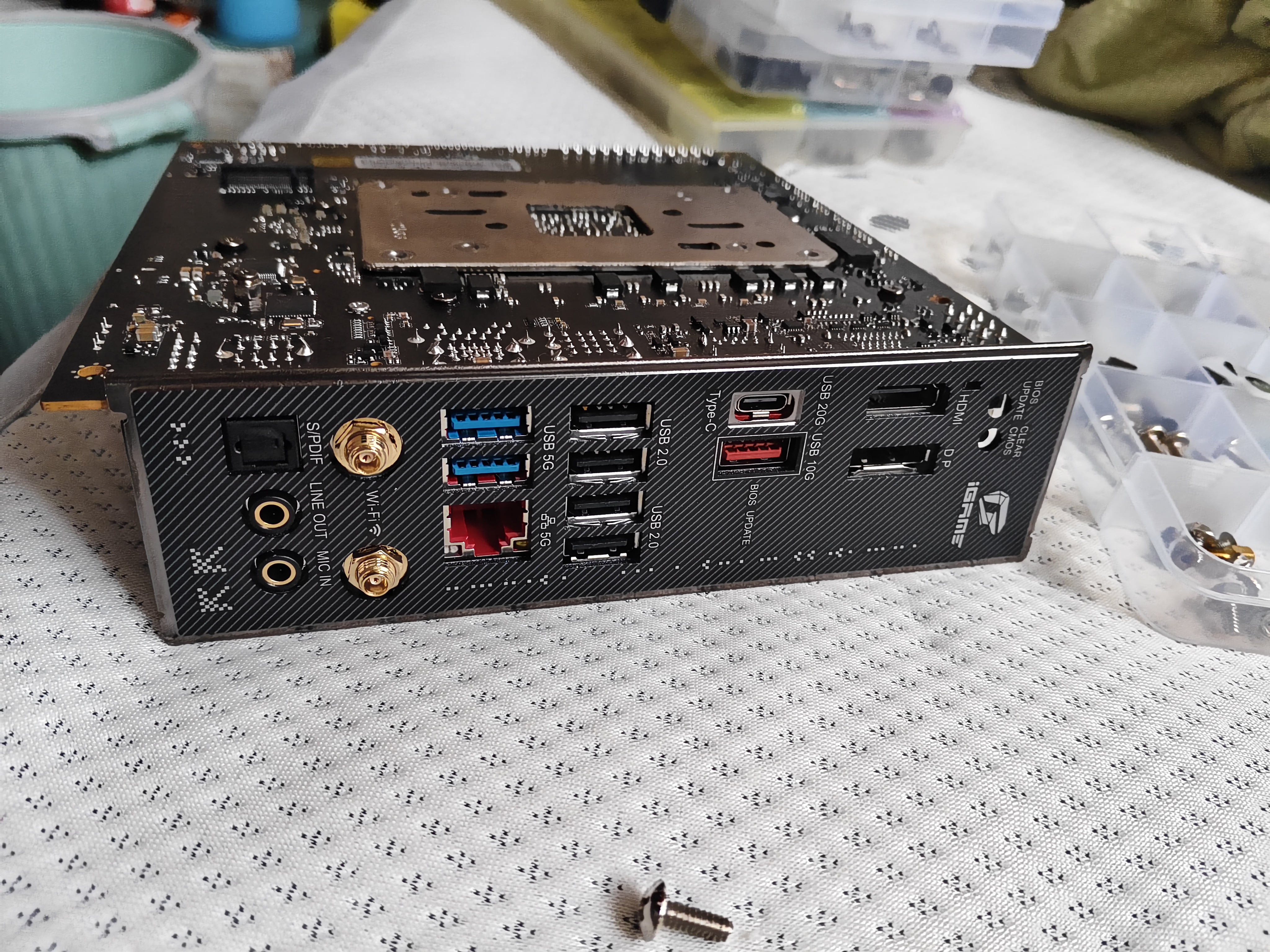 七彩虹（Colorful）iGame B850I MINI OC V14主板DDR5 支持CPU 9800X3D/9700X/7800X3D (AMD B850/socket AM5) 实拍图