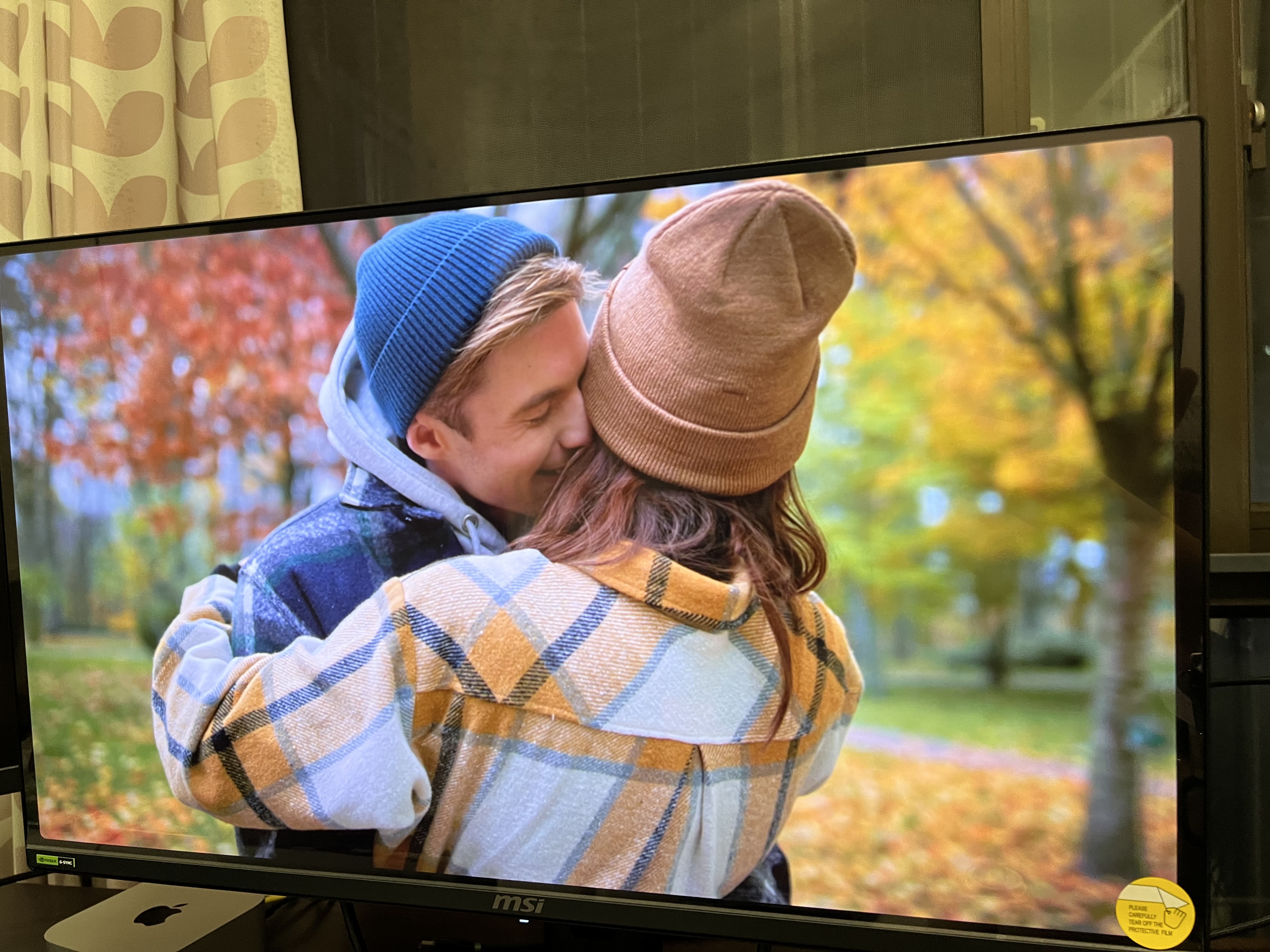 微星（MSI）流光E16 MAG 272UP QD-OLED E16 27英寸4K165Hz 三星面板QD-OLED电脑显示器HDR400游戏电竞显示屏 实拍图