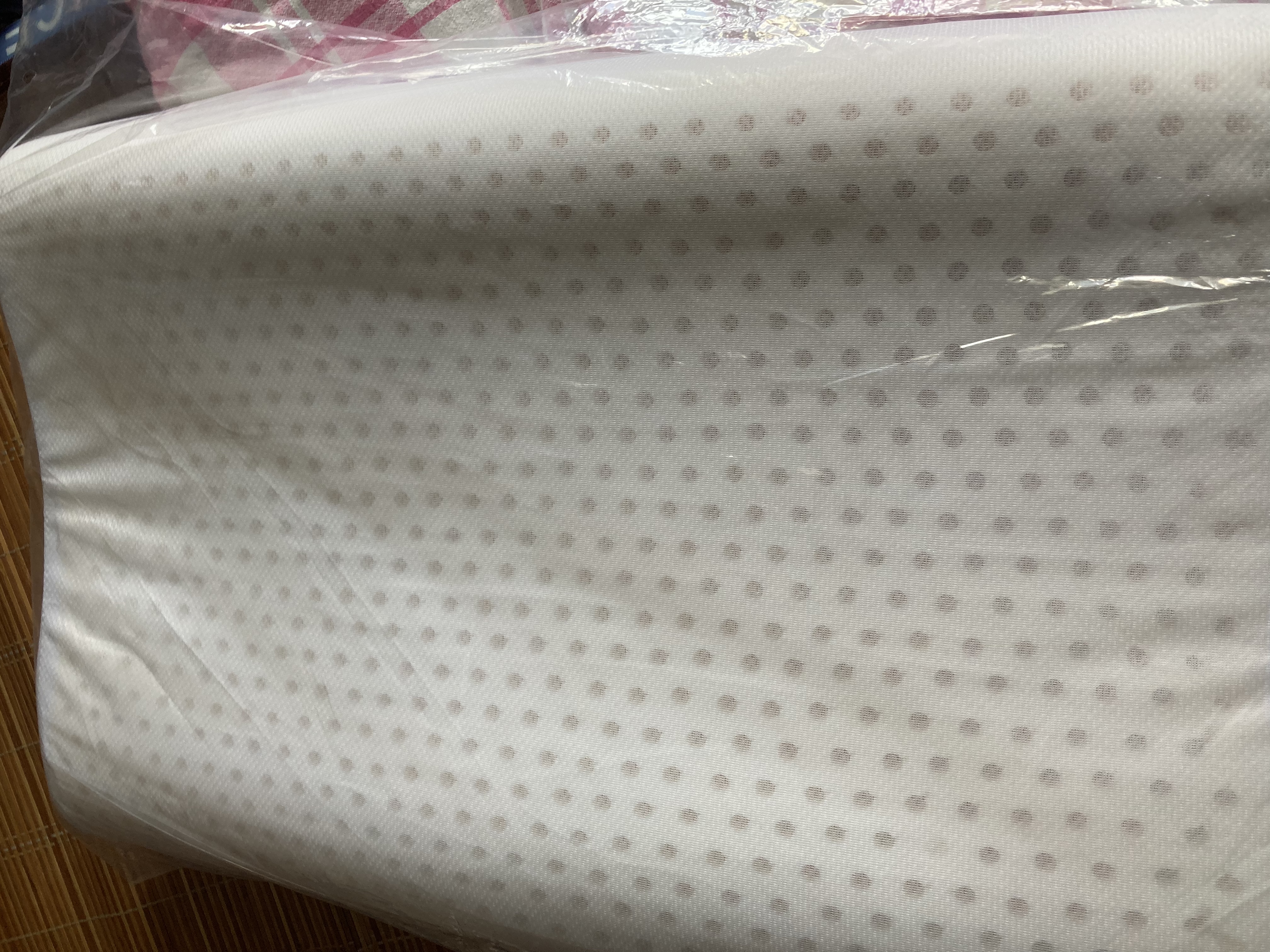 南极人（Nanjiren）泰国乳胶枕头护颈枕一对家用记忆颈椎枕芯双人酒店深度睡觉高整头 泰国进口-三曲线款 一对 40x60cm【 2只装】 实拍图