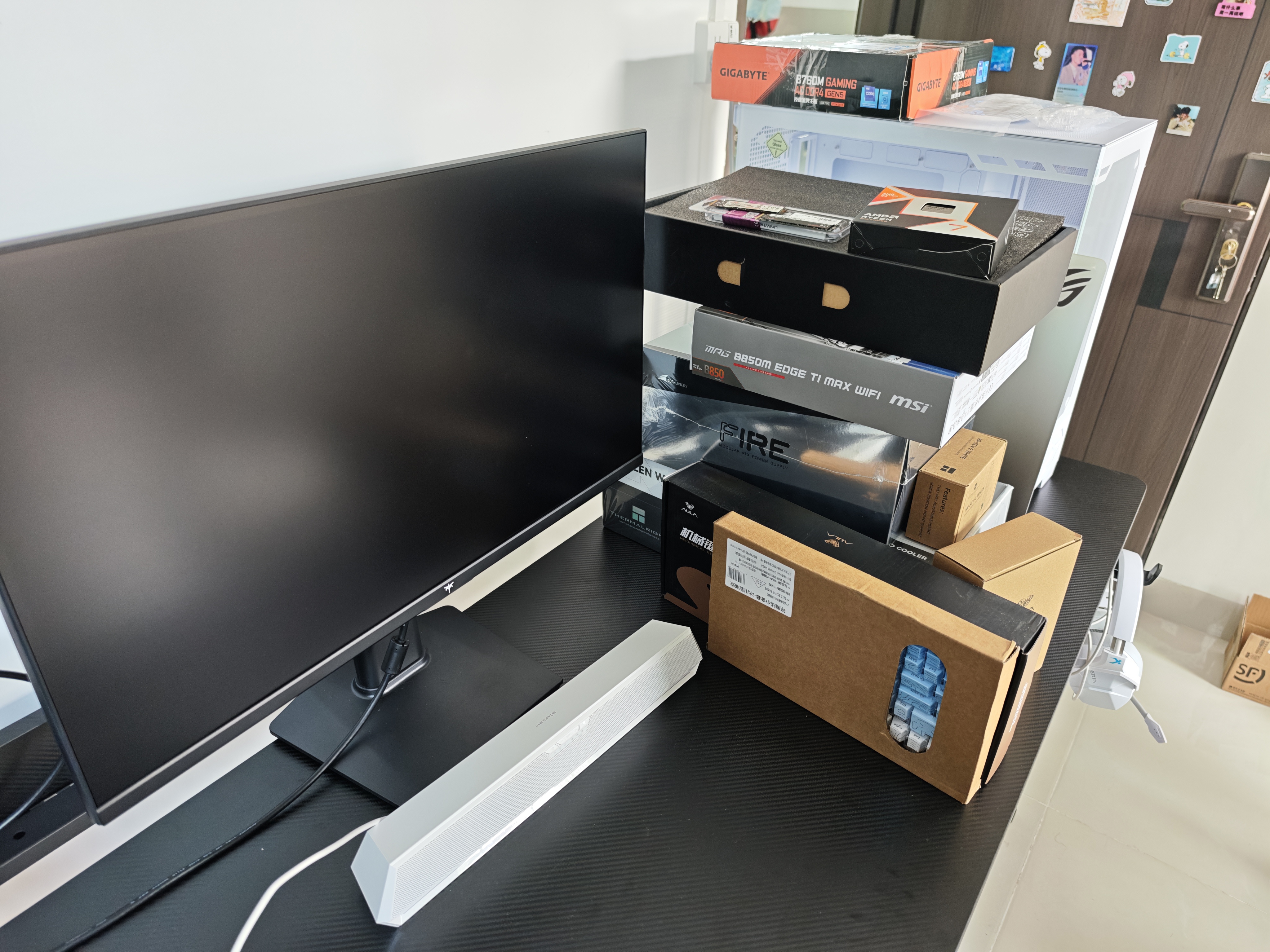 利民（thermalright）Frozen Warframe 360 WHITE ARGB 寒冰装甲 一体式水冷散热器 IPS液晶屏 FW360 WHITE ARGB 实拍图