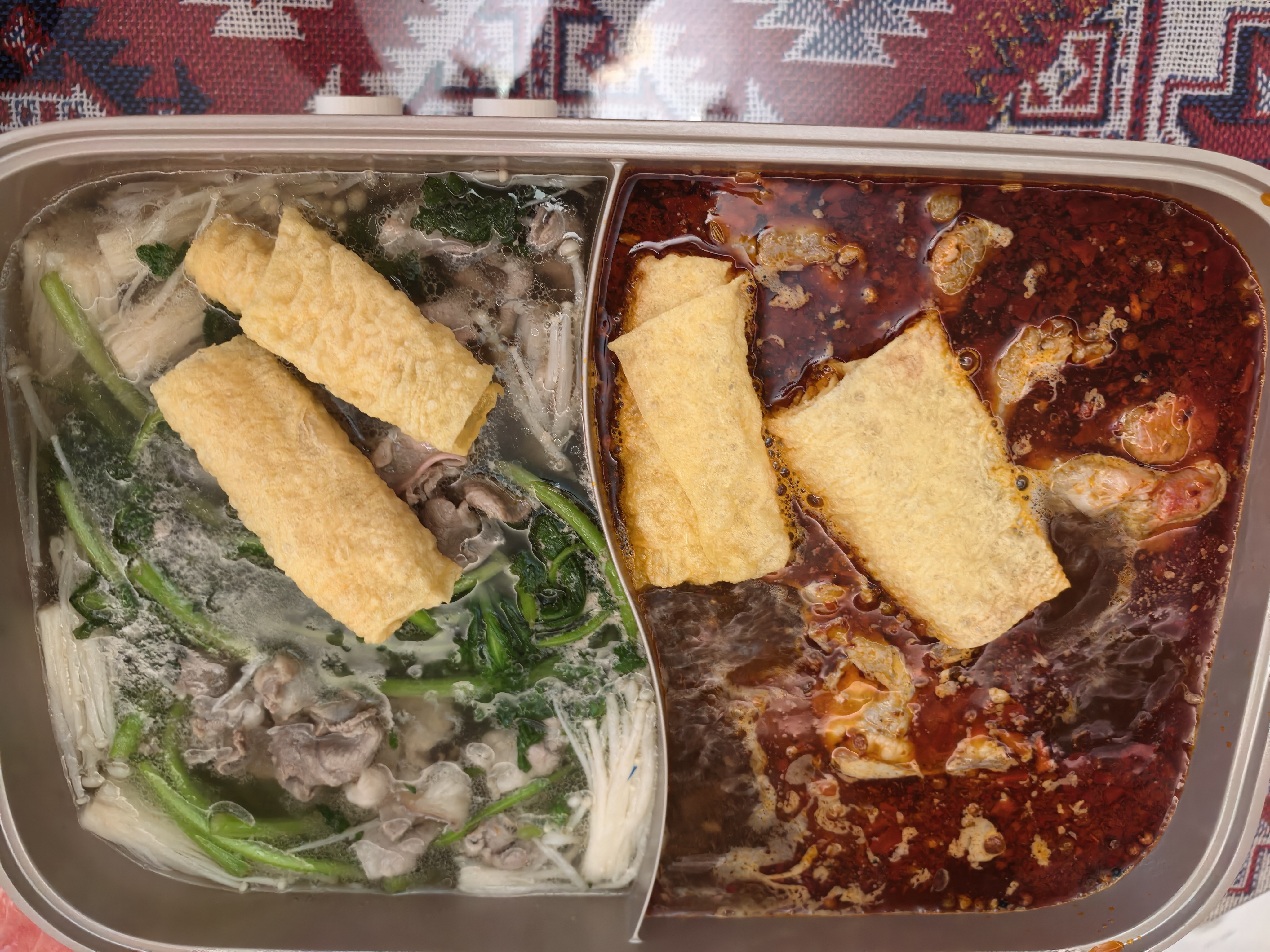 小熊（Bear）电火锅  鸳鸯锅火锅专用锅烤肉锅0氟钛陶涂层烤涮一体多功能锅料理锅分体6.5L多用途锅M65Y1带烤盘 实拍图