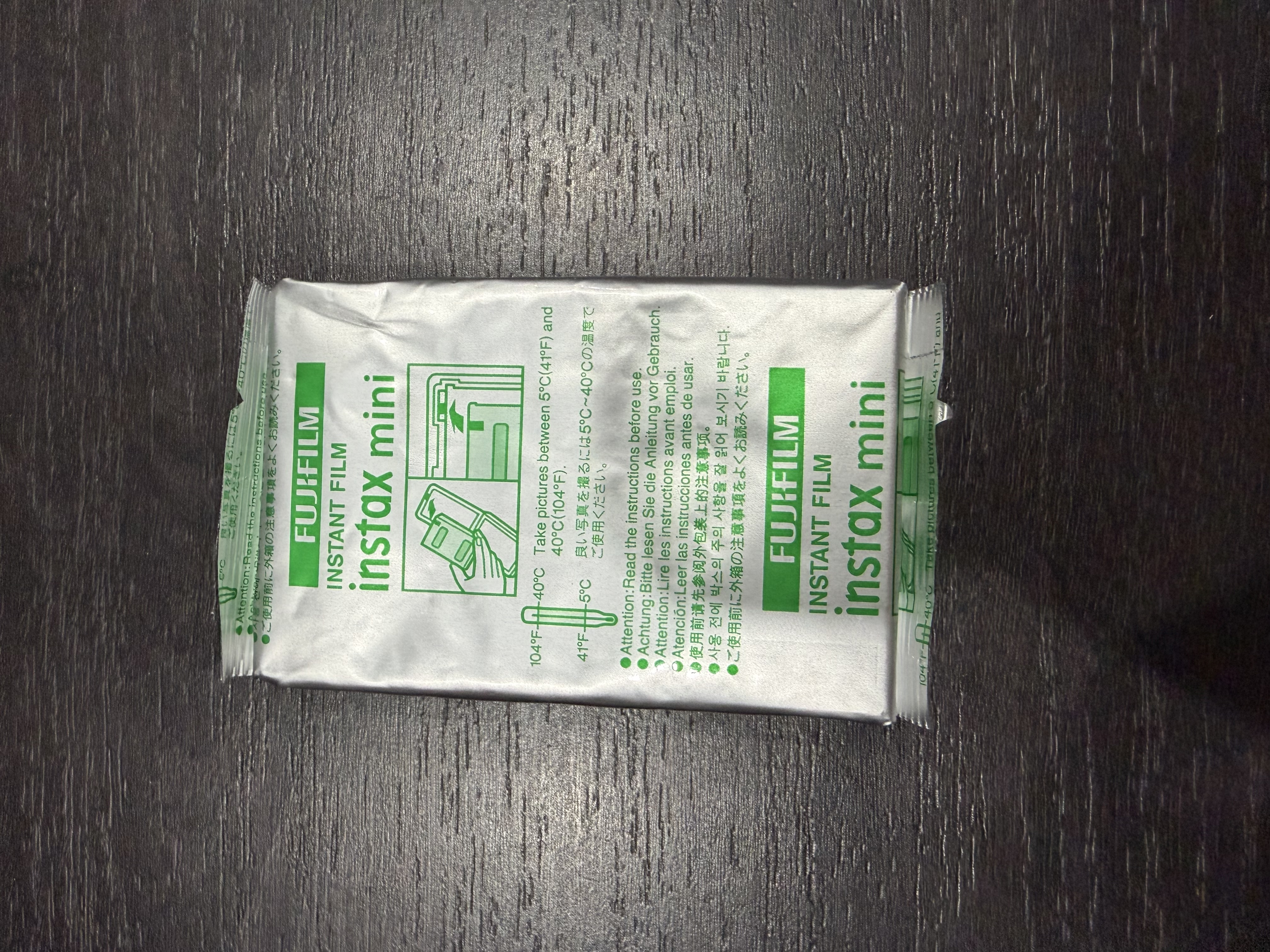 拍立得现货拍立得相纸适用mini7+/7s/8/9/11/12/25/90/link系列通用胶卷 白边相纸10张（锡纸包装） 实拍图