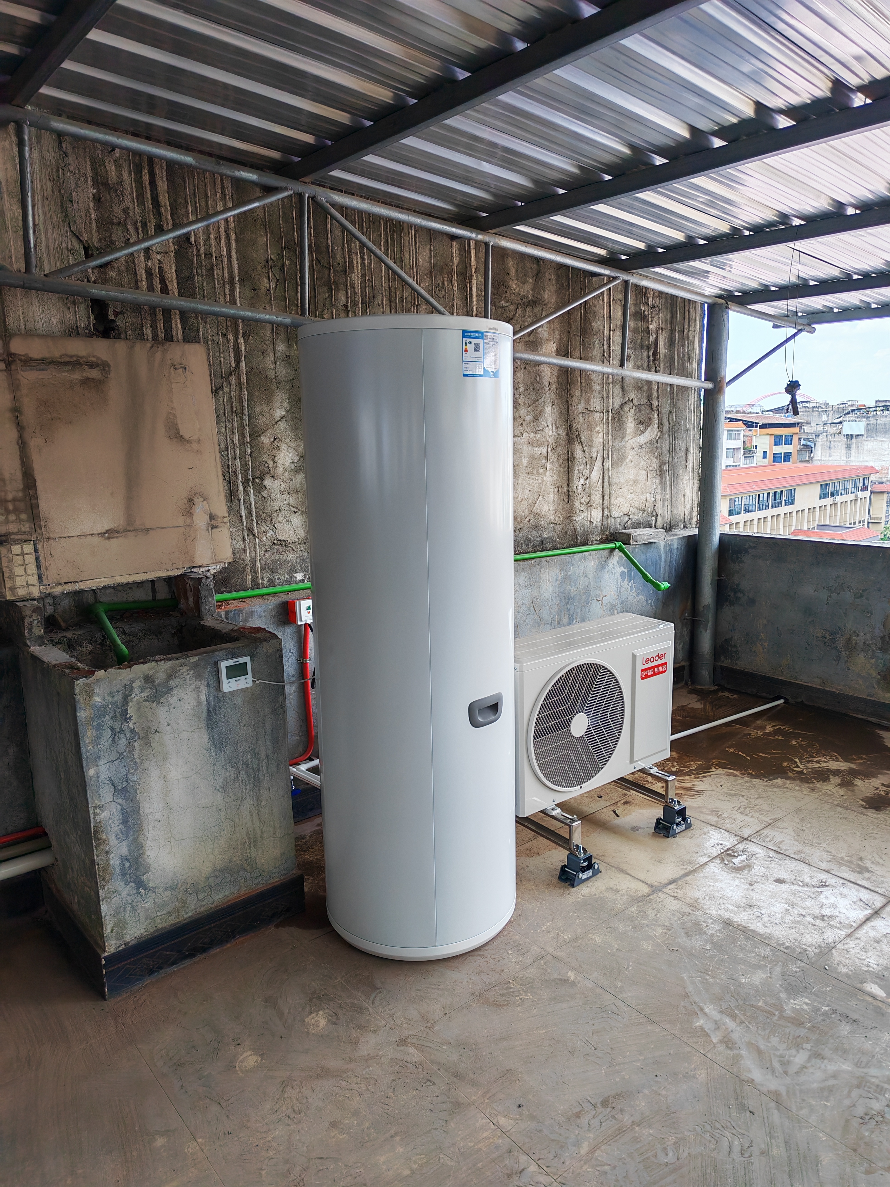 海尔（Haier）统帅空气能热水器300升电辅变频一级能效家用空气源热泵热水器 国家补贴PF7 实拍图