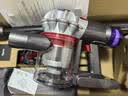 戴森（DYSON） V8无绳吸尘器 手持无线吸尘器 除螨 宠物 家庭适用 实拍图