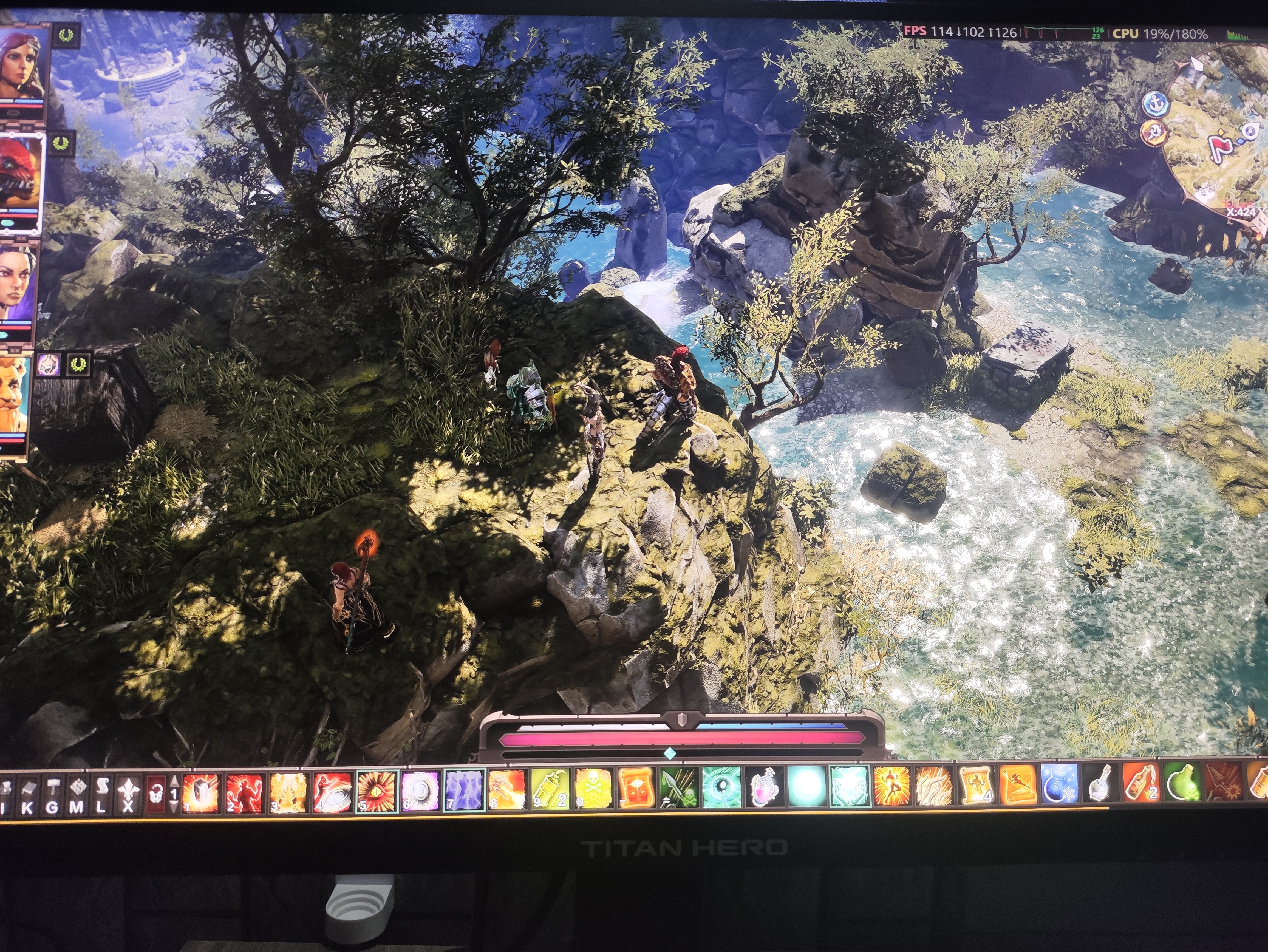 泰坦军团 27英寸MiniLED 4K 170Hz双模340Hz DyDs0.3ms HDR1600nits C口90W 内置音箱电竞显示器P275MV MAX 实拍图