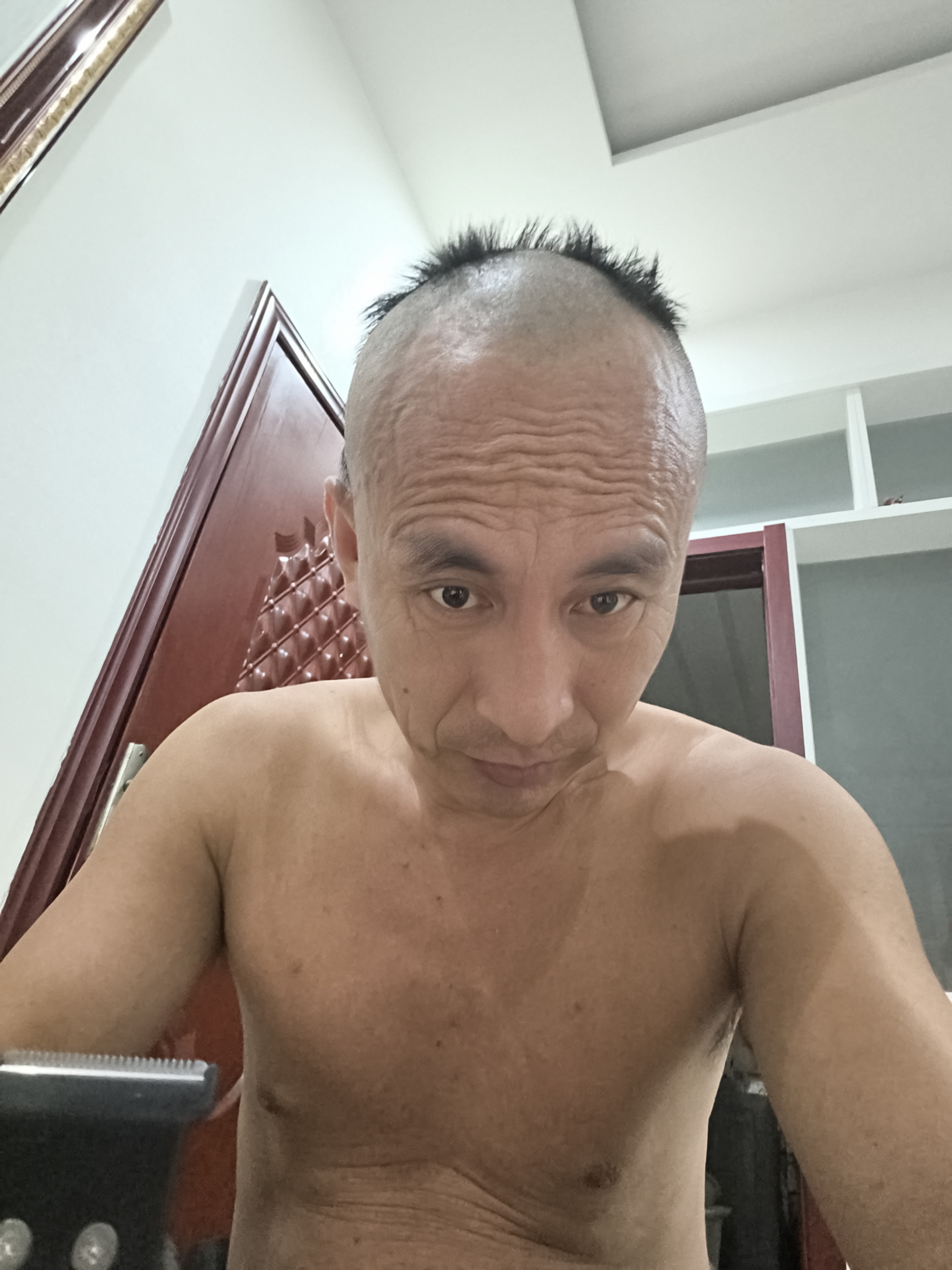 光头神器剪发器美发电推子电动理发器电推剪油头雕刻剃头刀光头理发剪 黑色龙凤便携装 实拍图