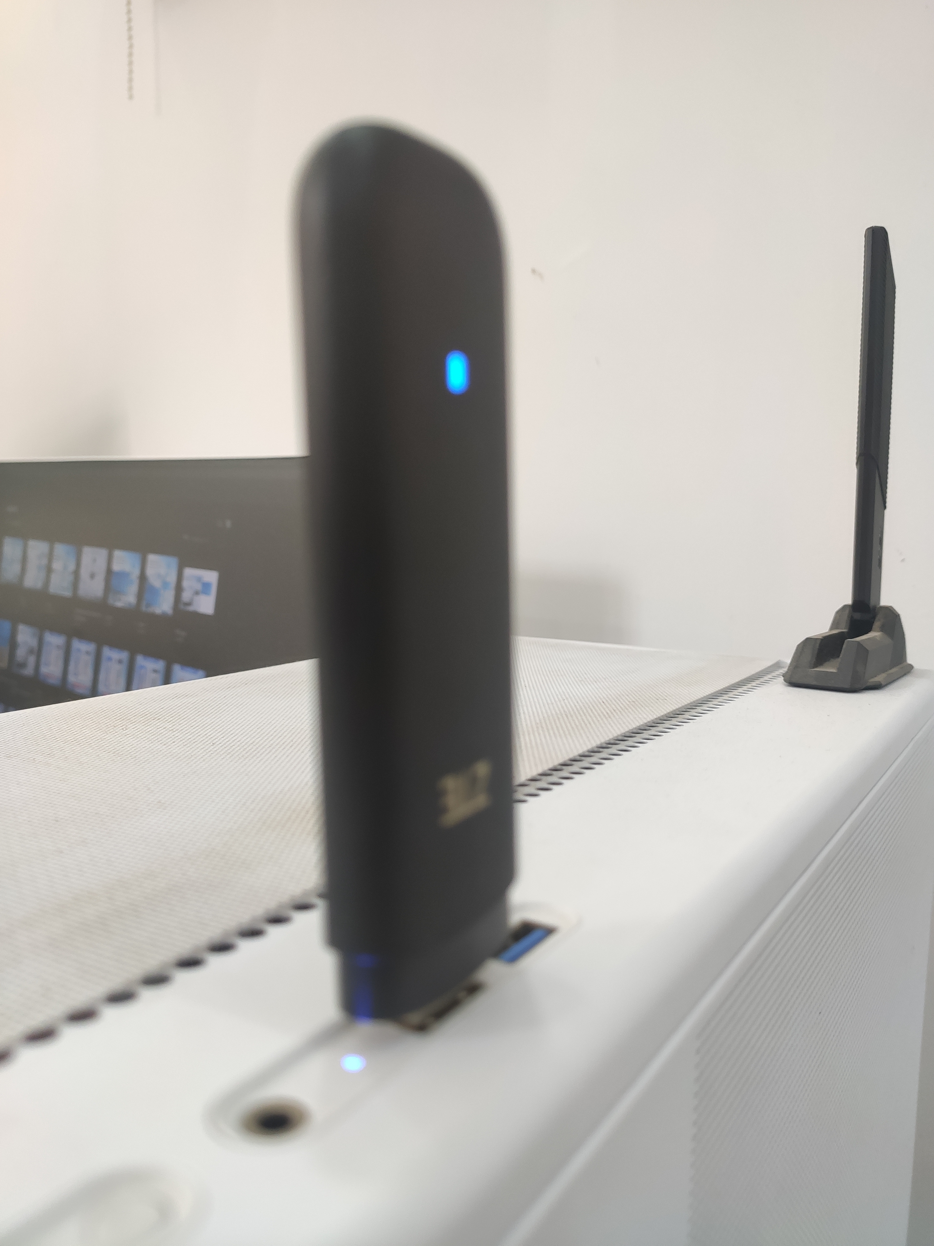 中兴（ZTE）F32随身wifi6免插卡无线上网卡支持5G/4G设备全网通路由器无限随行wi-fi车载宿舍户外流量卡托2026 实拍图