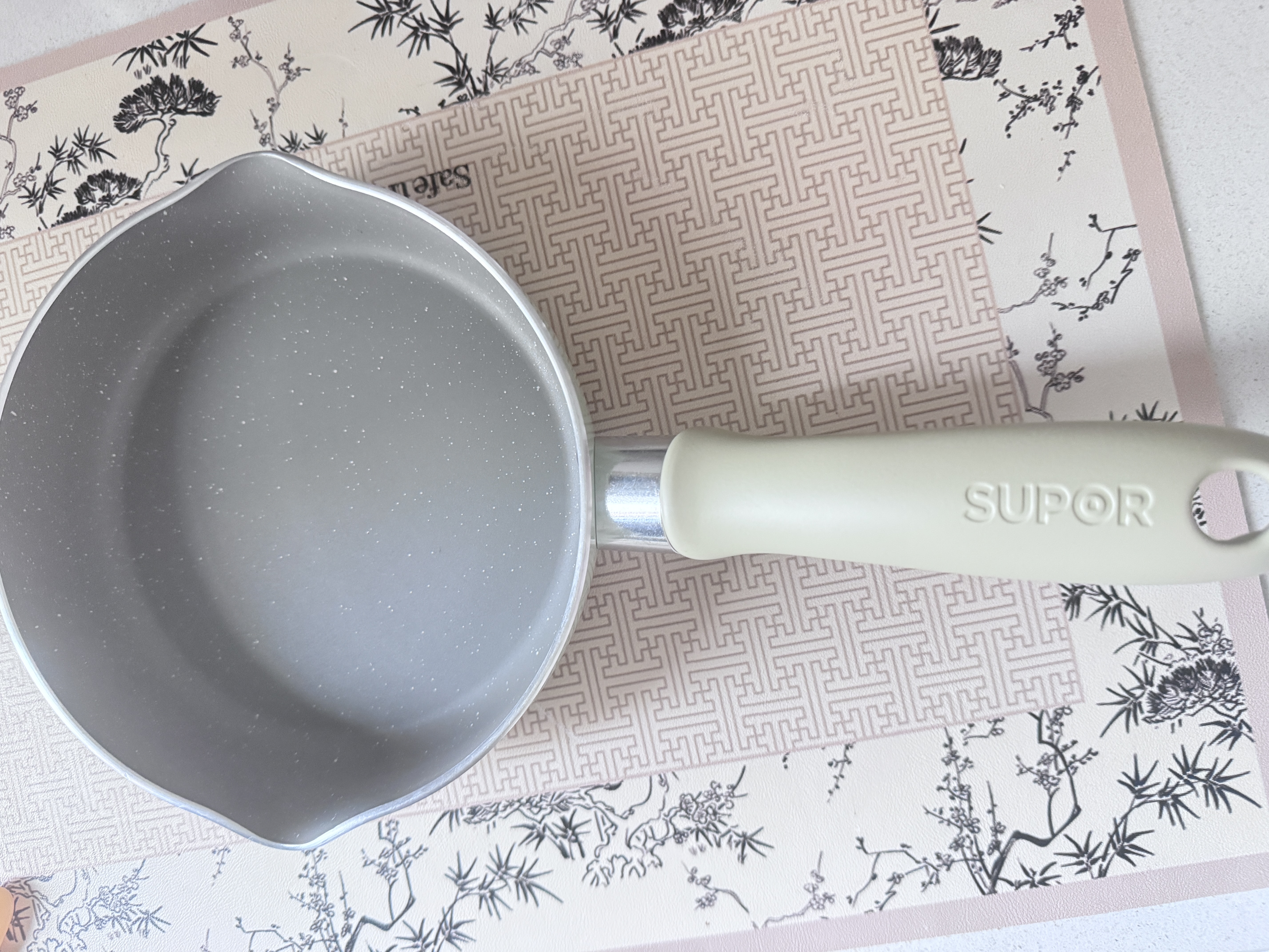 苏泊尔（SUPOR）小煎锅不粘锅 辅食锅婴儿 早餐煎蛋煎锅磁炉通用 EJ16FN01-G 实拍图