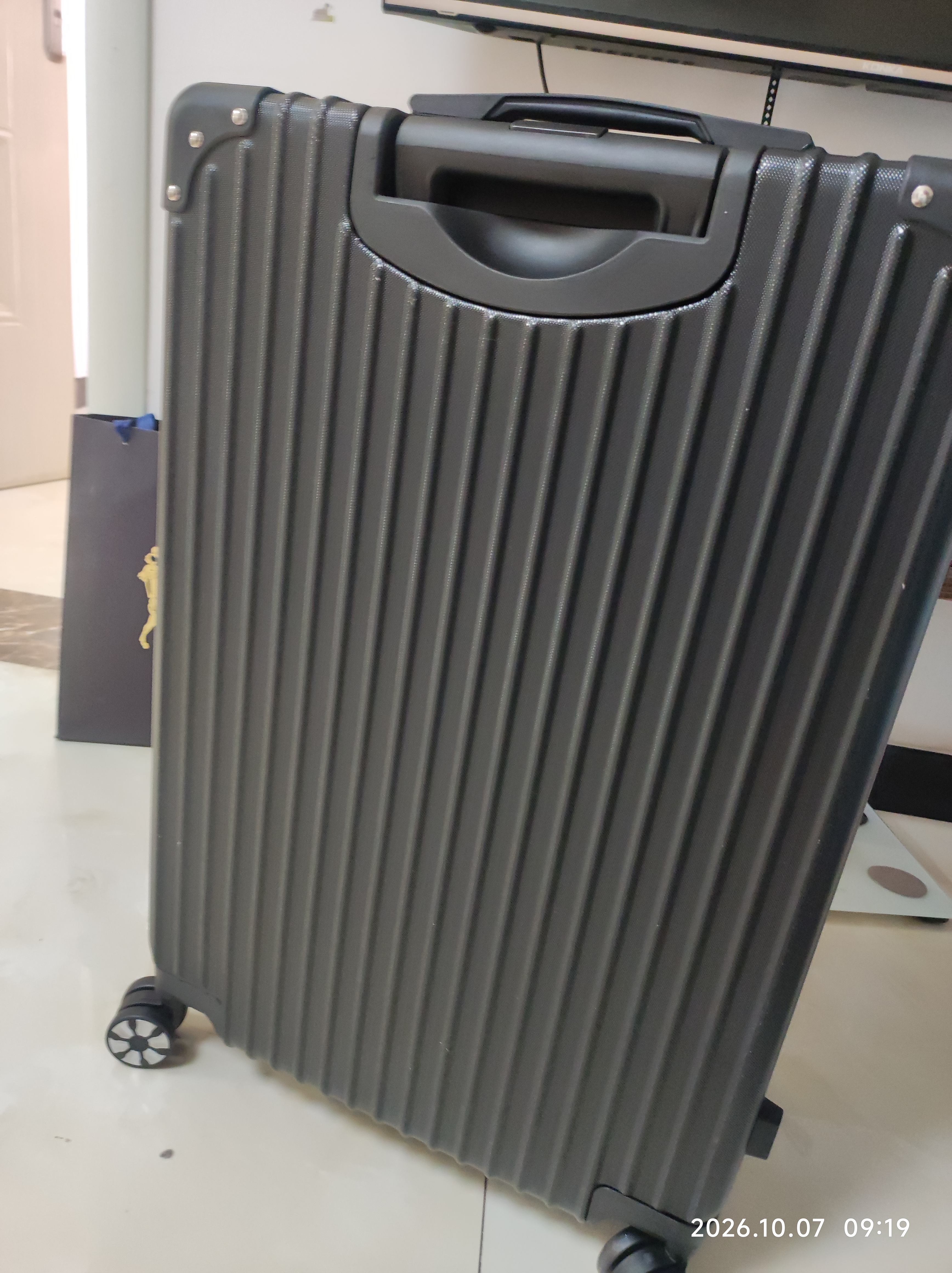 SOO行李箱男万向轮拉杆箱耐磨抗摔26英寸A330旅行箱密码箱女商务黑色 实拍图