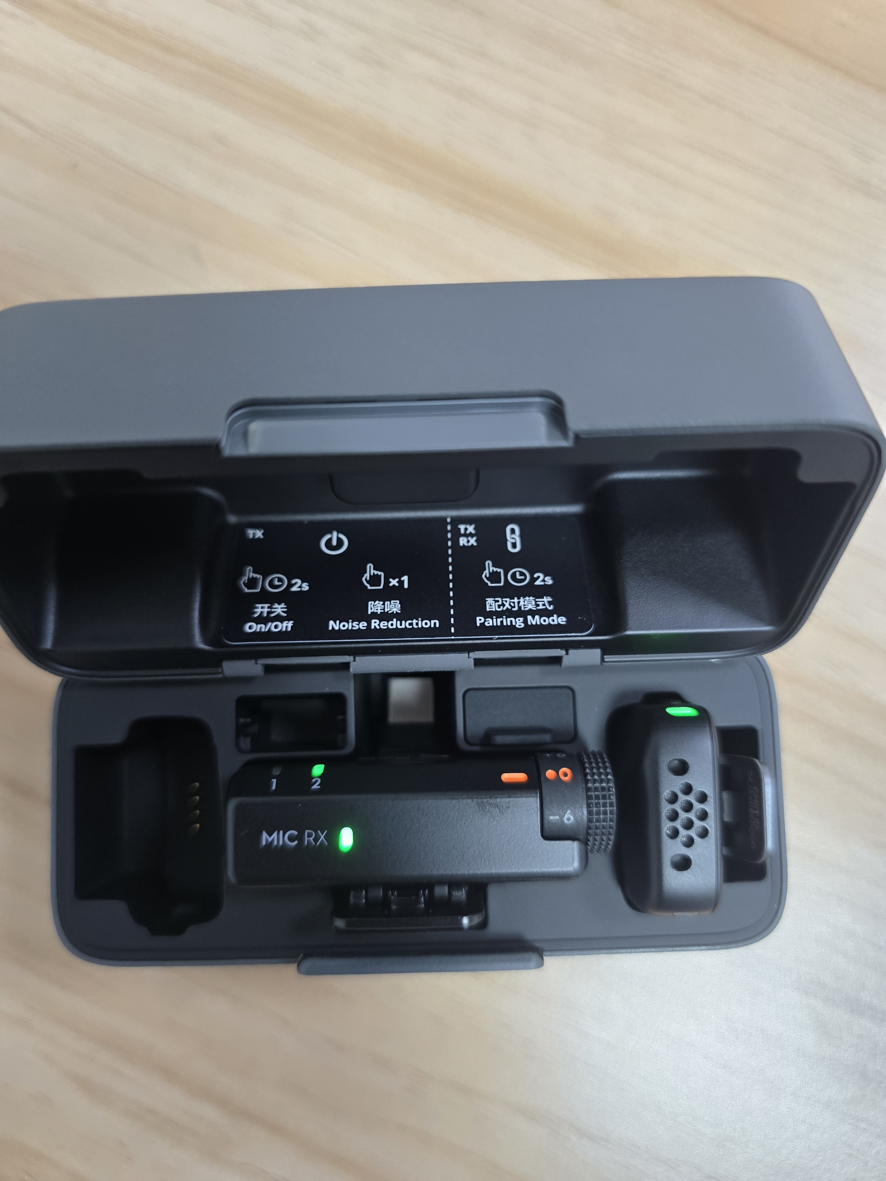 大疆 DJI Mic Mini 迷你无线高品音质 降噪领夹麦克风【安卓+苹果151617+相机】一发一收 实拍图