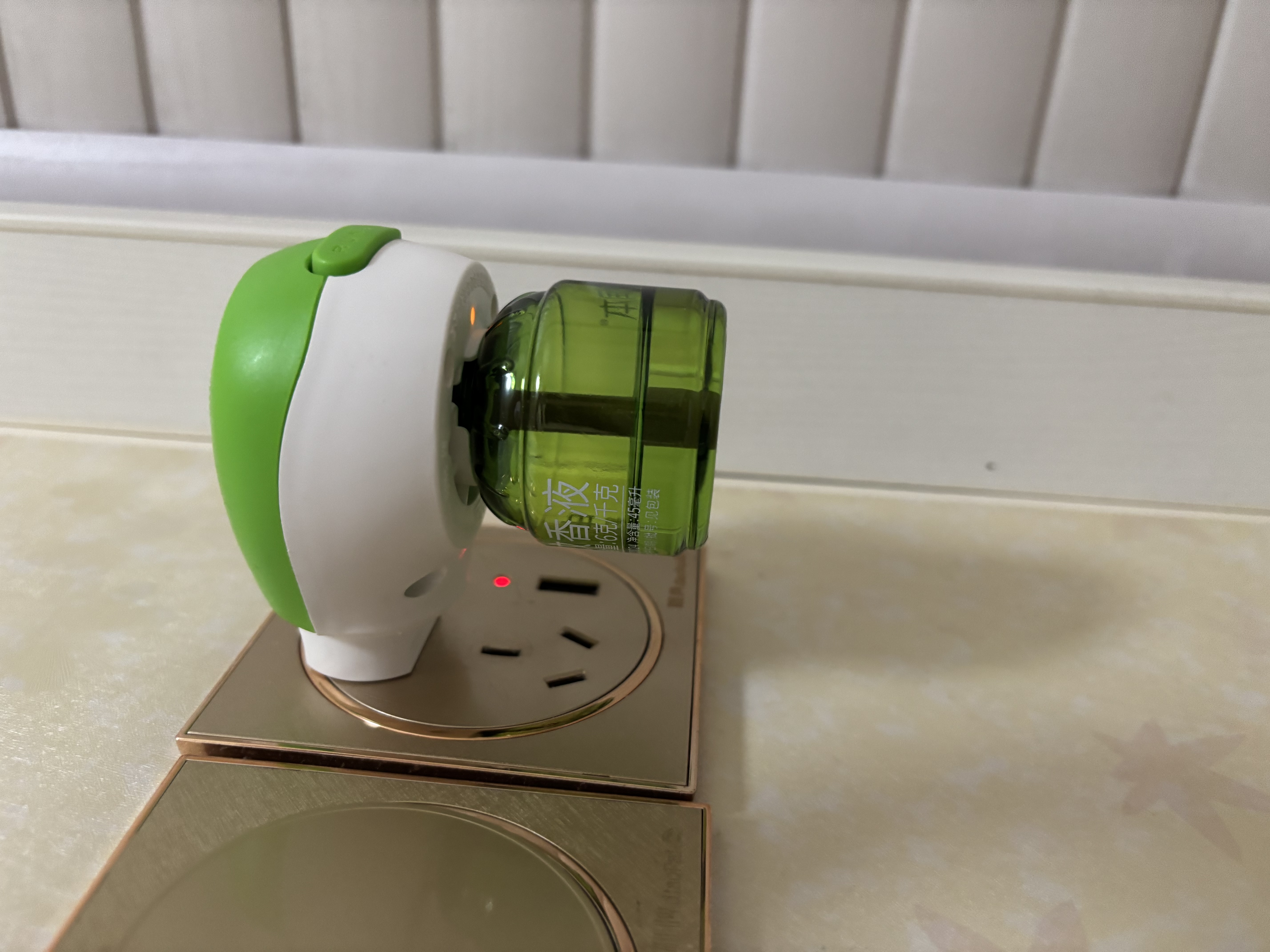 润本蚊香液电蚊香液驱蚊液定时加热器驱蚊防蚊蚊香无香型驱蚊水 【1居室推荐】无味3瓶液（不含器） 实拍图