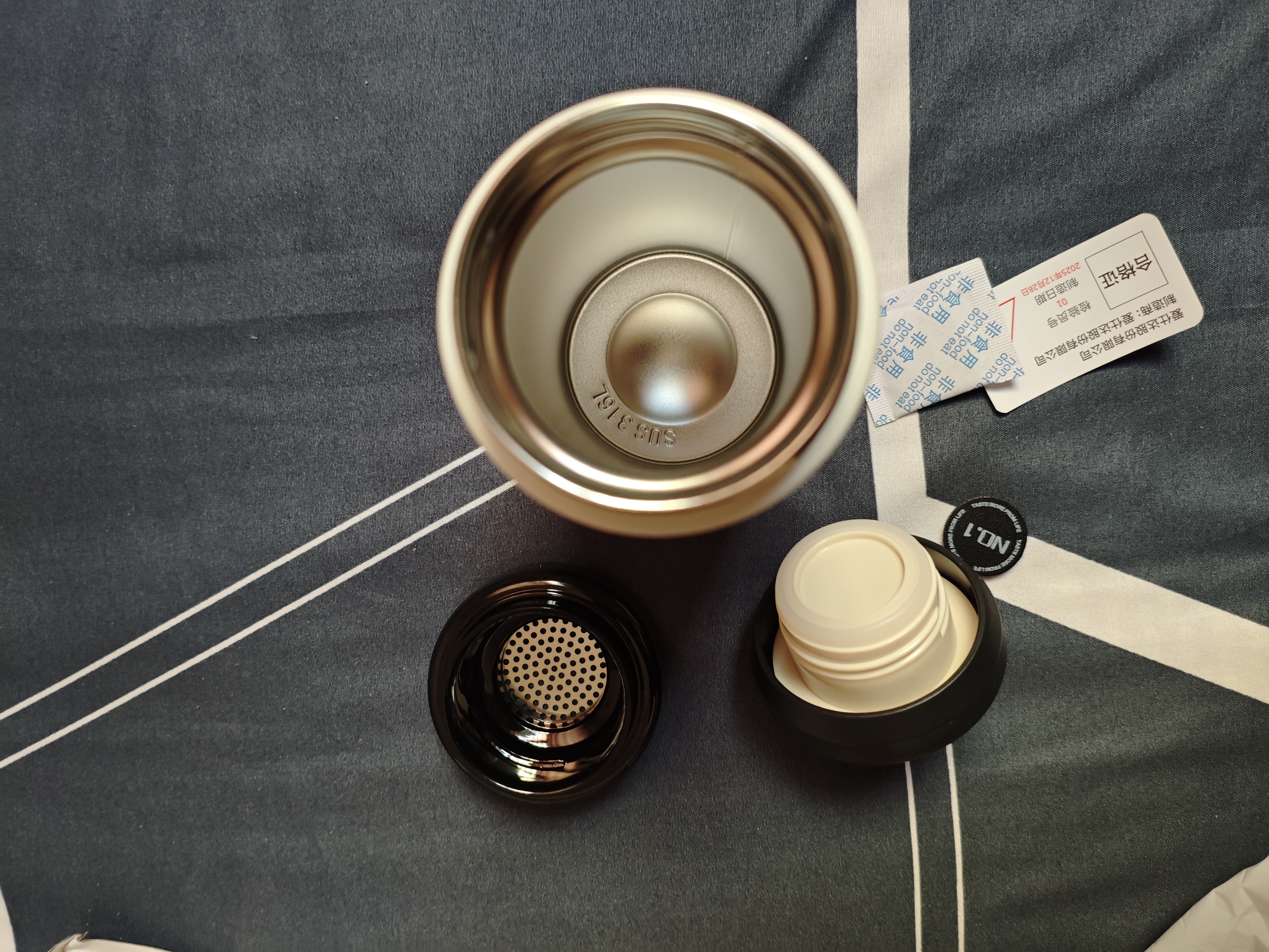 爱仕达（ASD）户外运动便携保温杯家用办公学生水杯长效保温400ml RWS40B18WG-W 实拍图