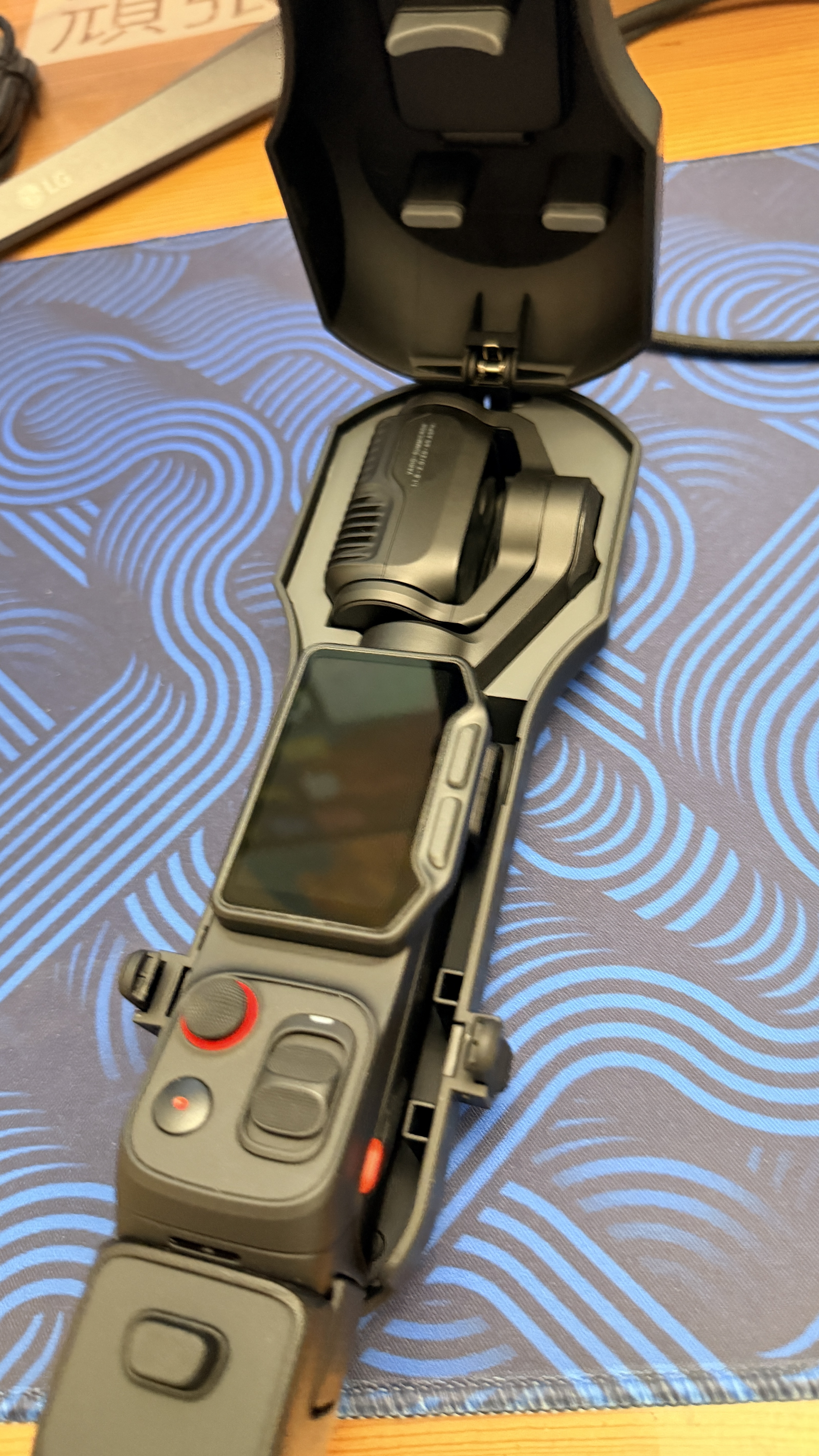 闪魔【新款AR增透】适用于影石Insta360luna钢化膜lunaUltra屏幕膜AR降反射相机秒贴防磕防刮保护膜 实拍图