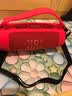 JBL CHARGE5 冲击波五代 便携蓝牙音箱+低音炮 户外防水音响 增强版赛道扬声器 女生礼物 红色 实拍图