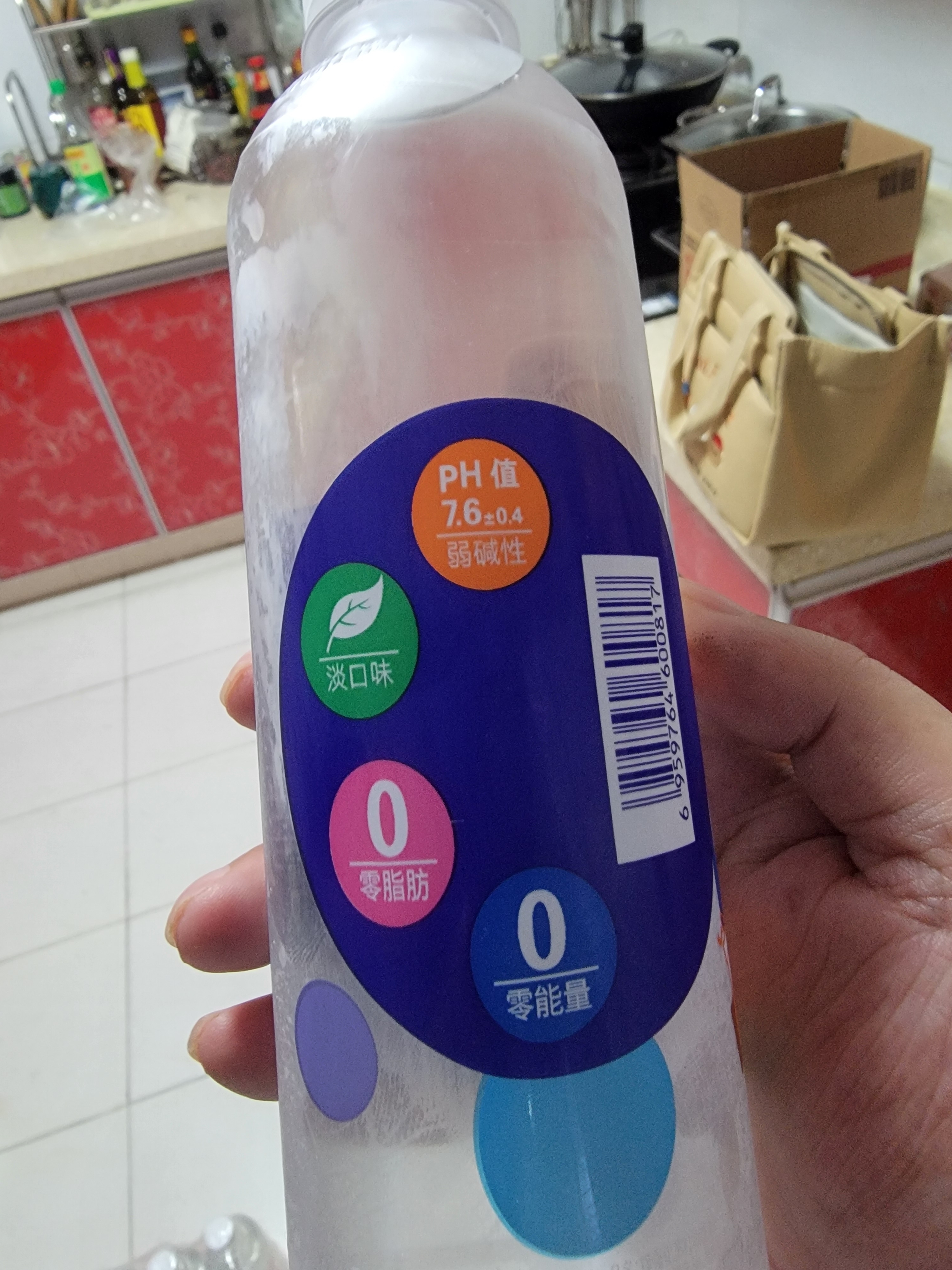 依能 锌强化 无糖无汽弱碱 苏打水饮料 500ml*24瓶 塑膜装饮品 实拍图