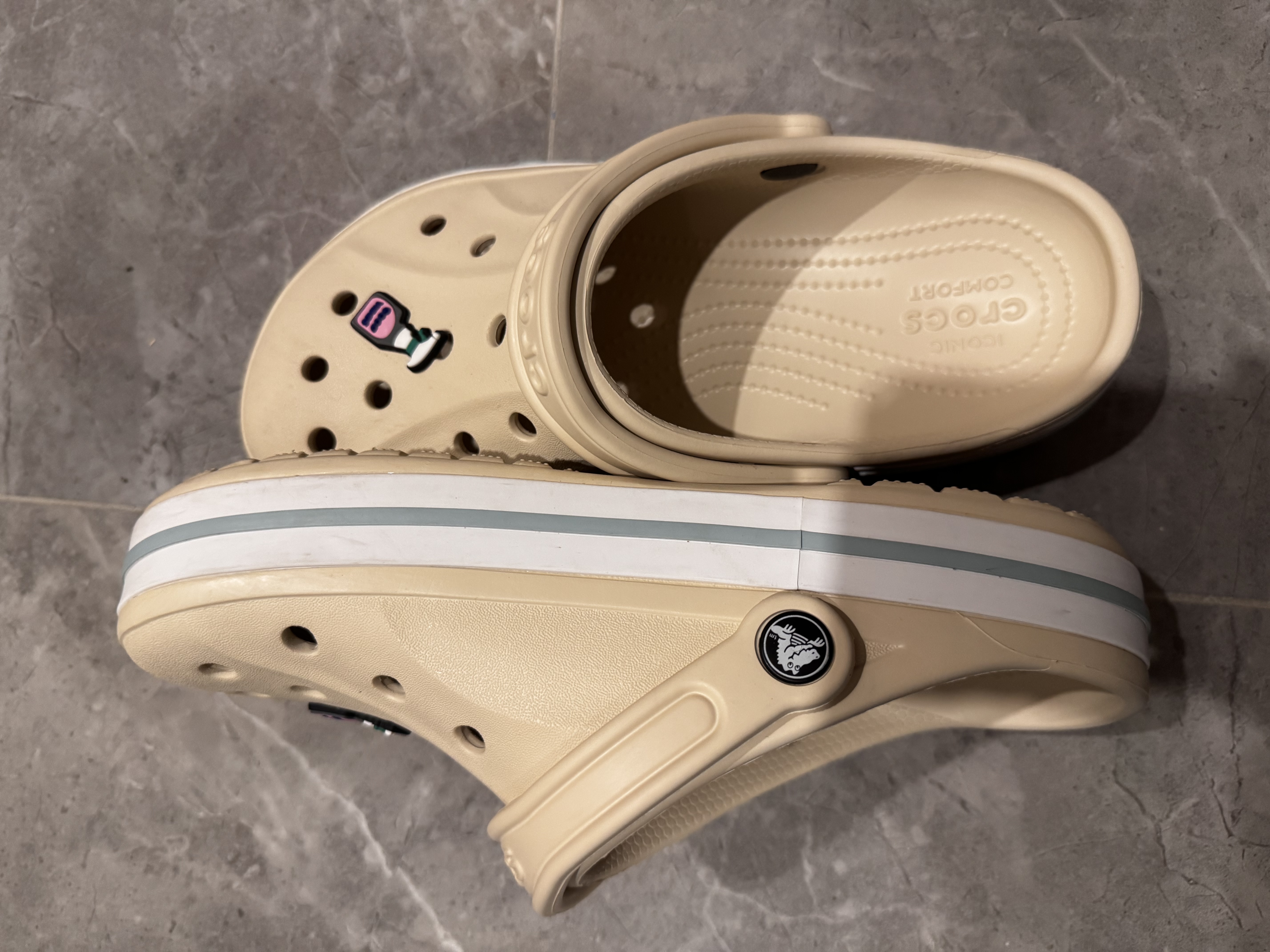 卡骆驰（CROCS）贝雅卡骆班洞洞鞋|205089 冬日白/彩色-1LI   39 (240mm)   实拍图
