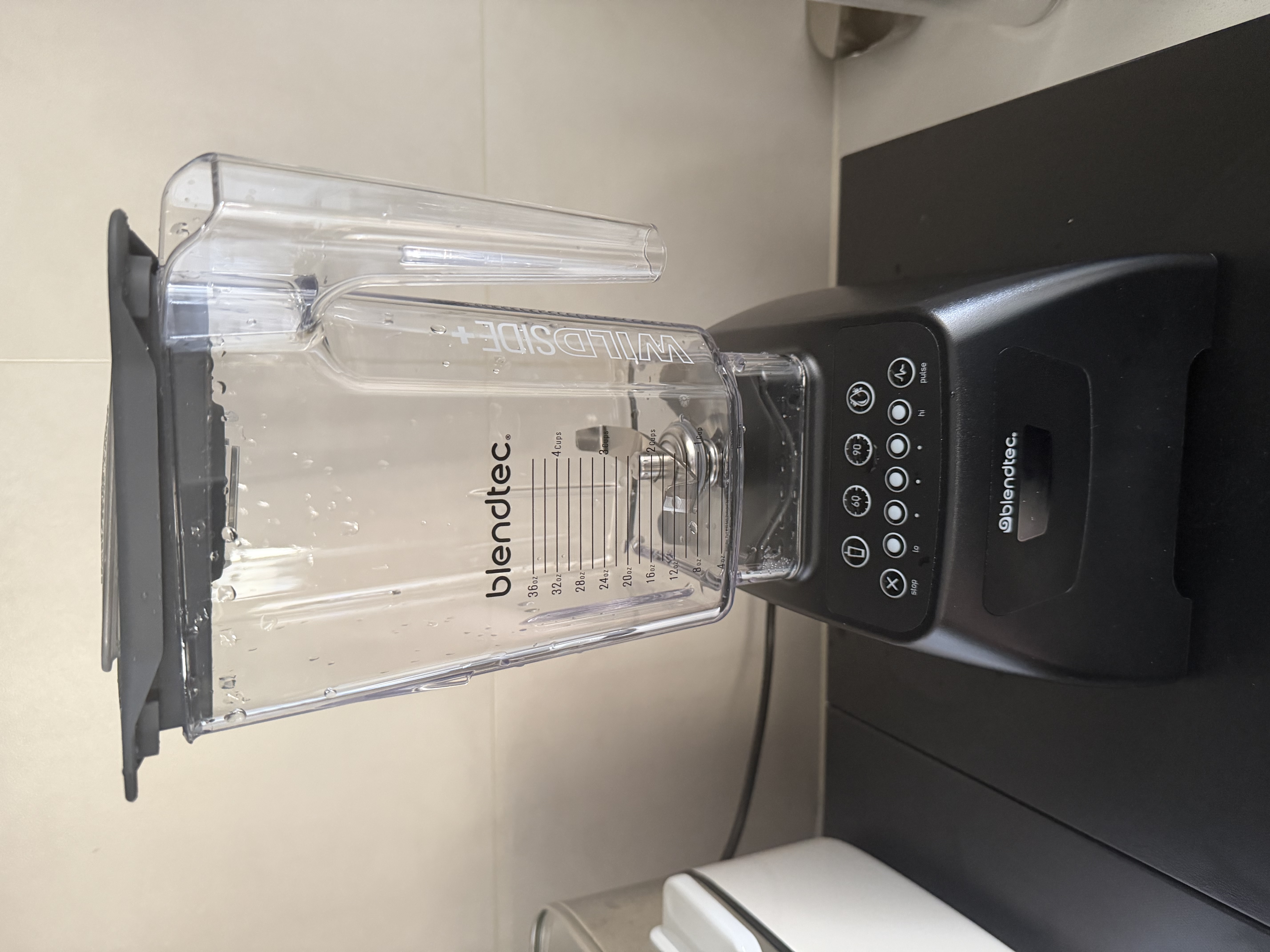 Blendtec柏兰德破壁机家用多功能料理机婴儿辅食机豆浆机绞肉机冰沙机 575黑色 570升级款 实拍图