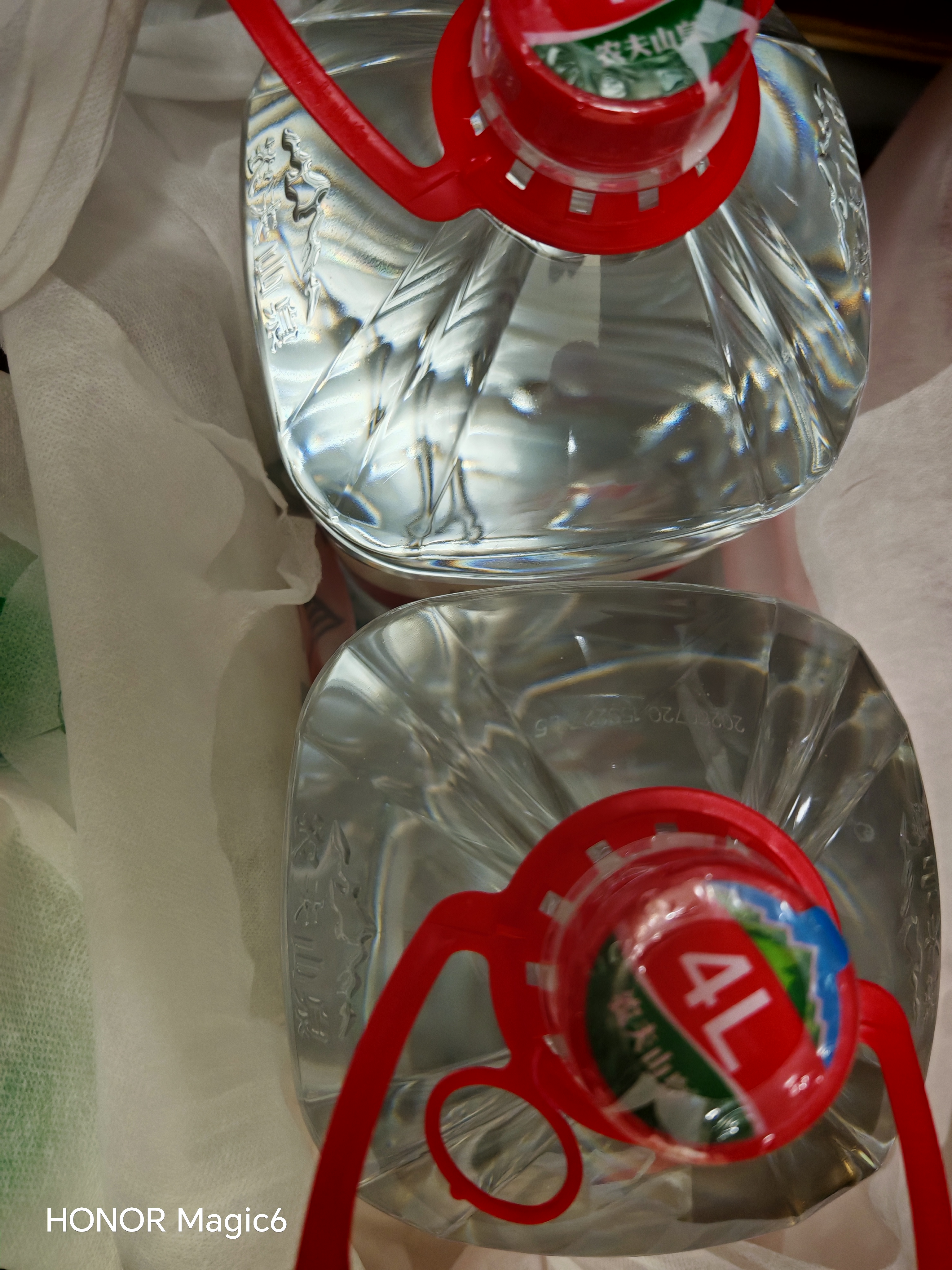 农夫山泉 饮用天然水（透明装）4L 实拍图