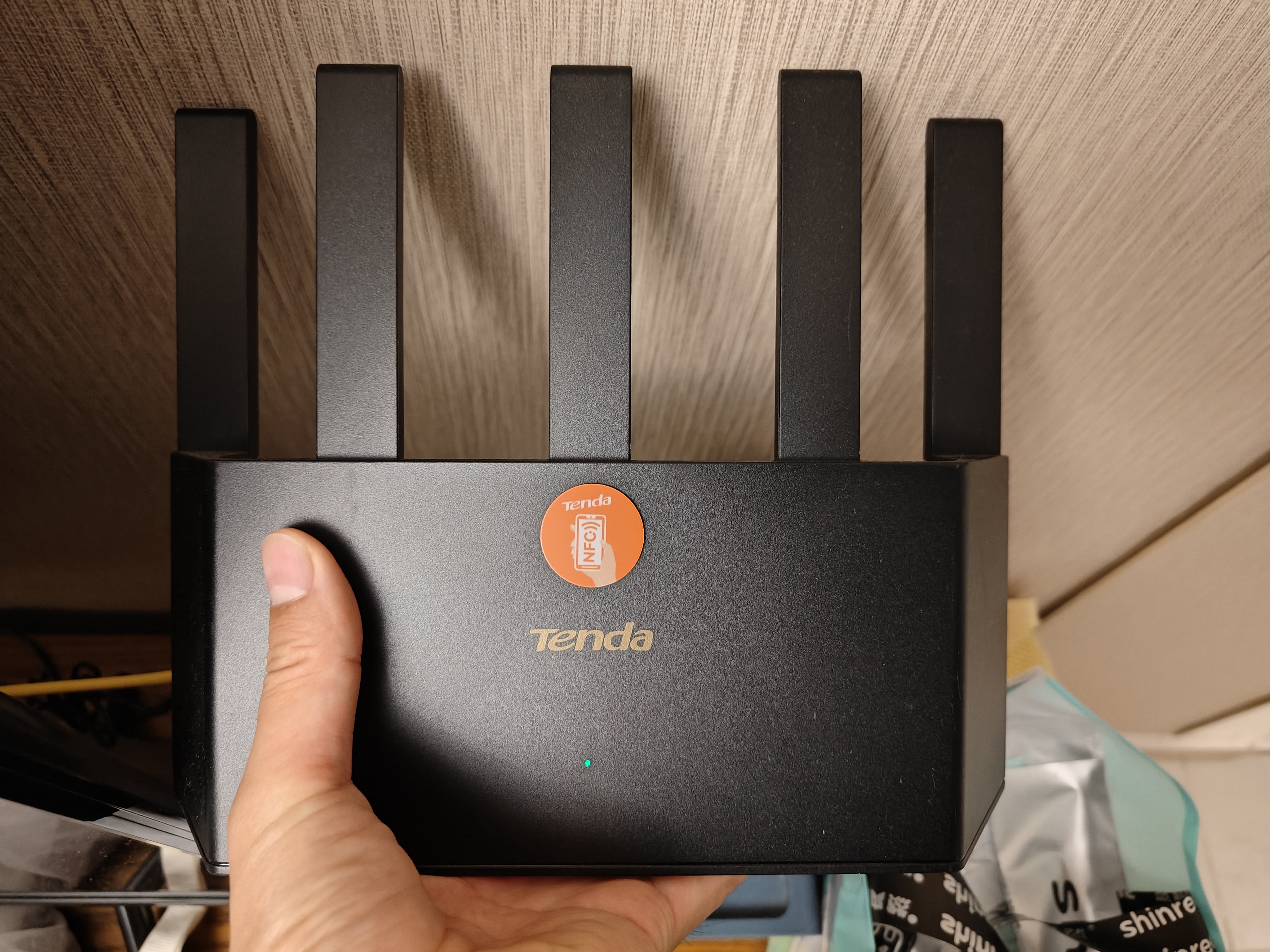 Tenda腾达路由器WiFi7【云霄BE5100】千兆穿墙王信号放大器增强无线超强2.5g网口家用电竞立式BE6L Pro 实拍图