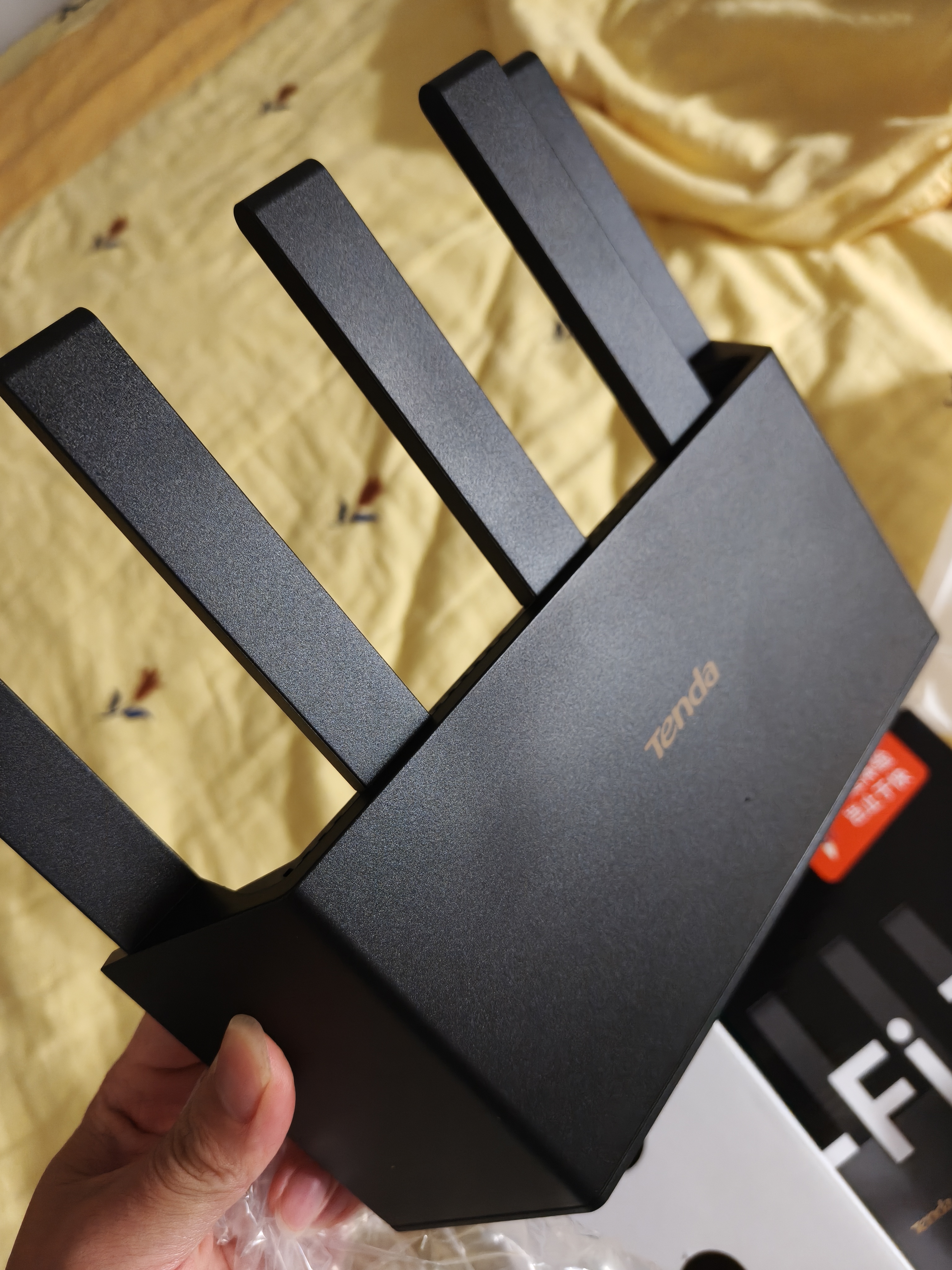 Tenda腾达路由器WiFi7【云霄BE5100】千兆穿墙王信号放大器增强无线超强2.5g网口家用电竞立式BE6L Pro 实拍图