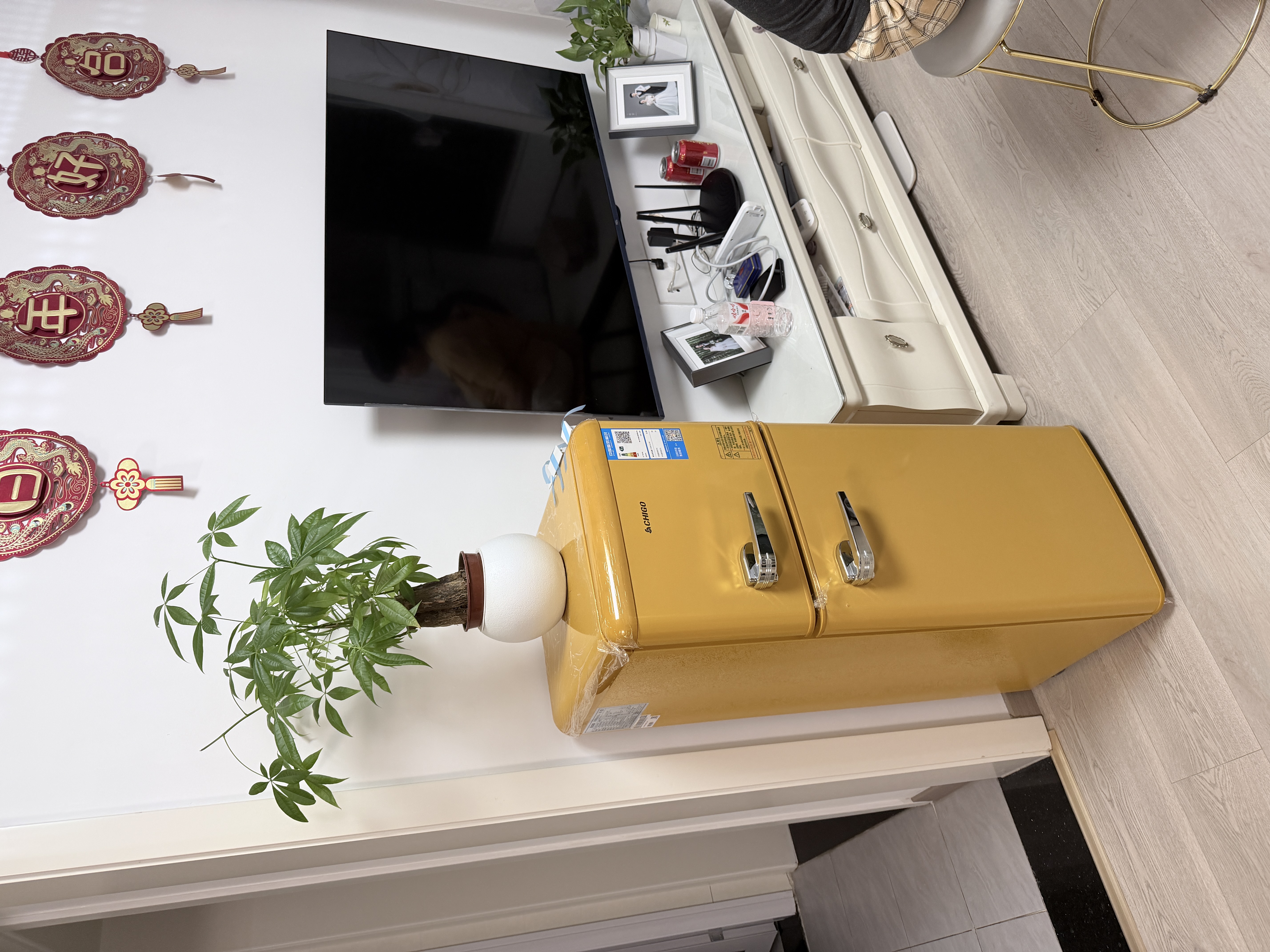 志高复古冰箱小型大容量家用租房电冰箱 化妆品网红冰箱冷藏冷冻一级能效小冰箱节能省电 【柠檬黄】128L复古冰箱【圆润弧线 灵巧机身】 实拍图