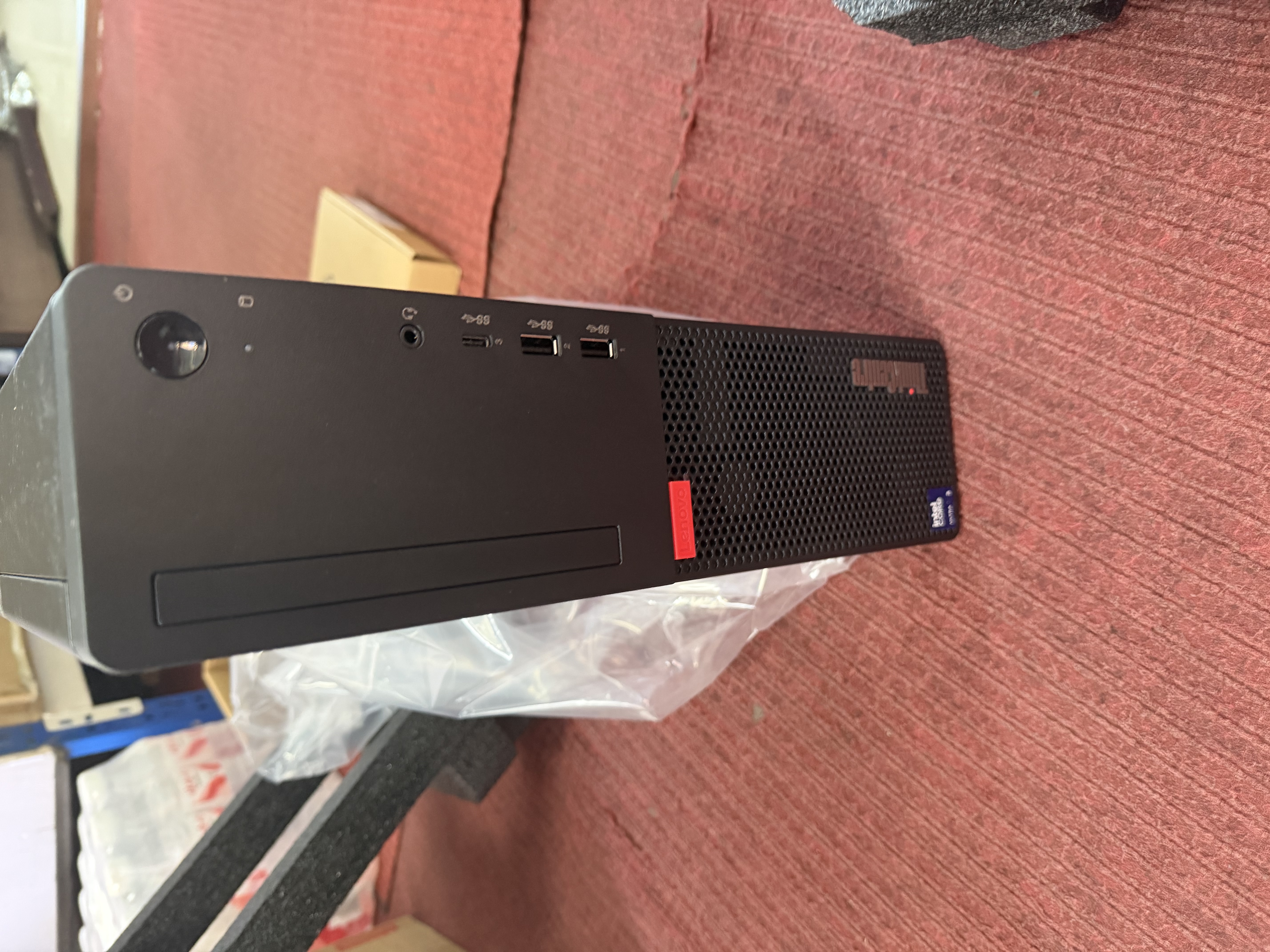 联想（ThinkCentre）K70 商用办公台式电脑主机台式机(酷睿Ultra3-205 8G 512G SSD Office)23.8英寸整机 实拍图