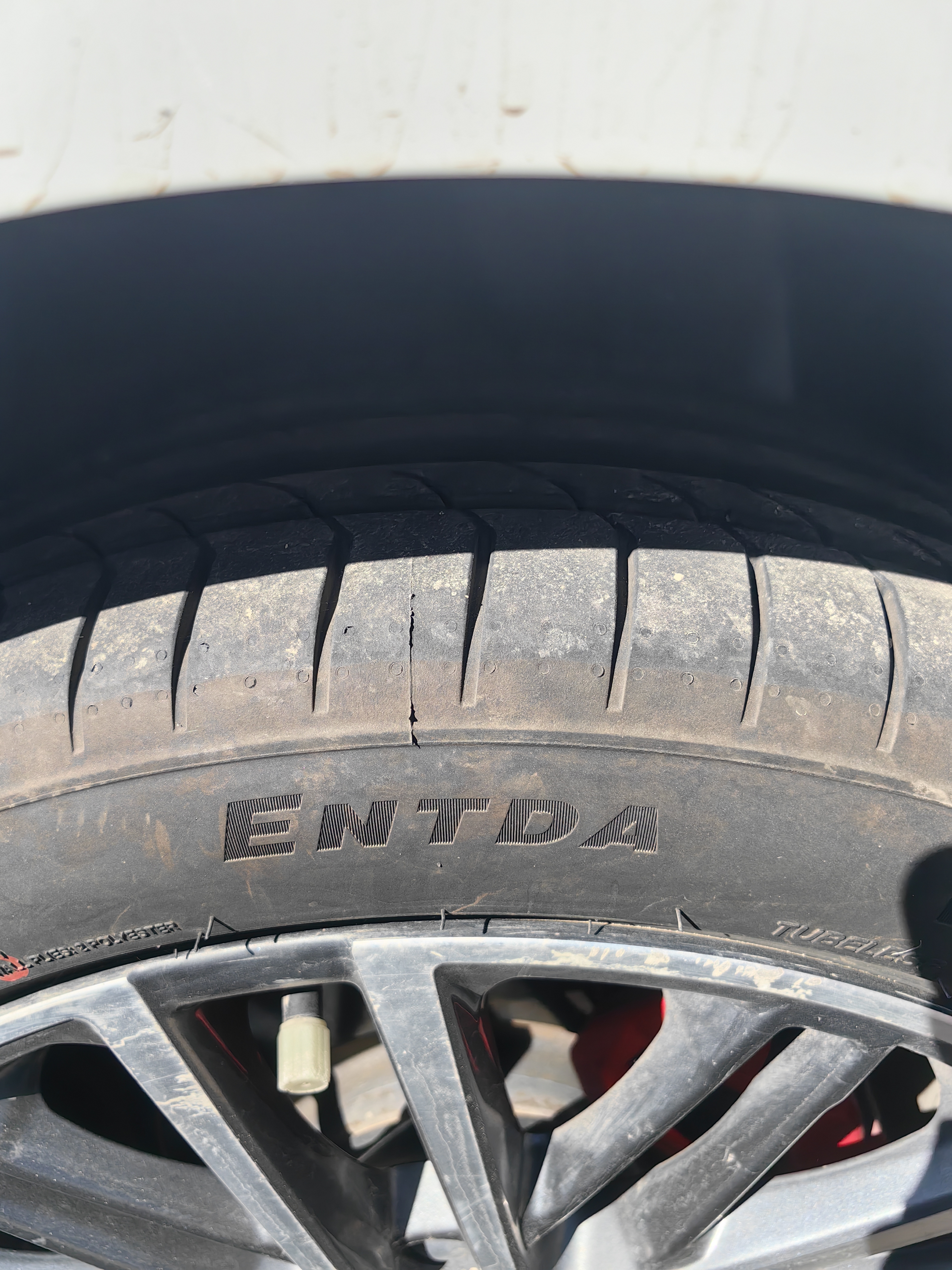 ENTDA朝阳 安达轮胎 汽车轮胎 225/45R18 95W D01 适配速腾/轩朗25年产 实拍图