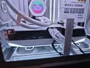 讯景（XFX）AMD RADEON RX 9070 XT OC 海外版Ultra 16GB白 电竞游戏智能学习DeepSeek人工智能AI本地部署显卡 实拍图