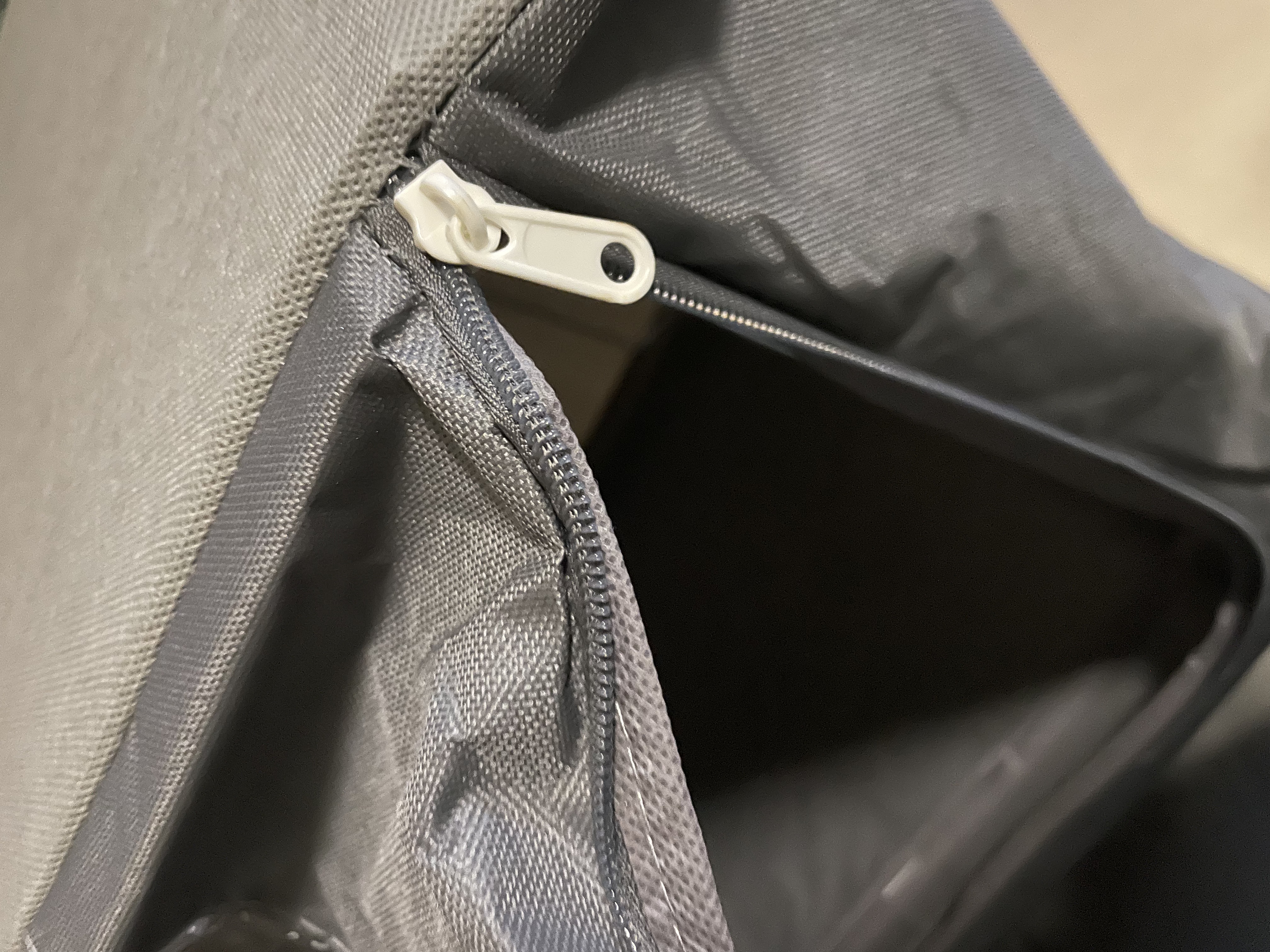 邦尼美家衣服收纳箱家用大容量布艺整理箱衣柜装衣物折叠框袋牛津布储物箱 深灰色-【加厚牛津布】竖窗 100L（长60*宽42*高40cm）大容量 实拍图