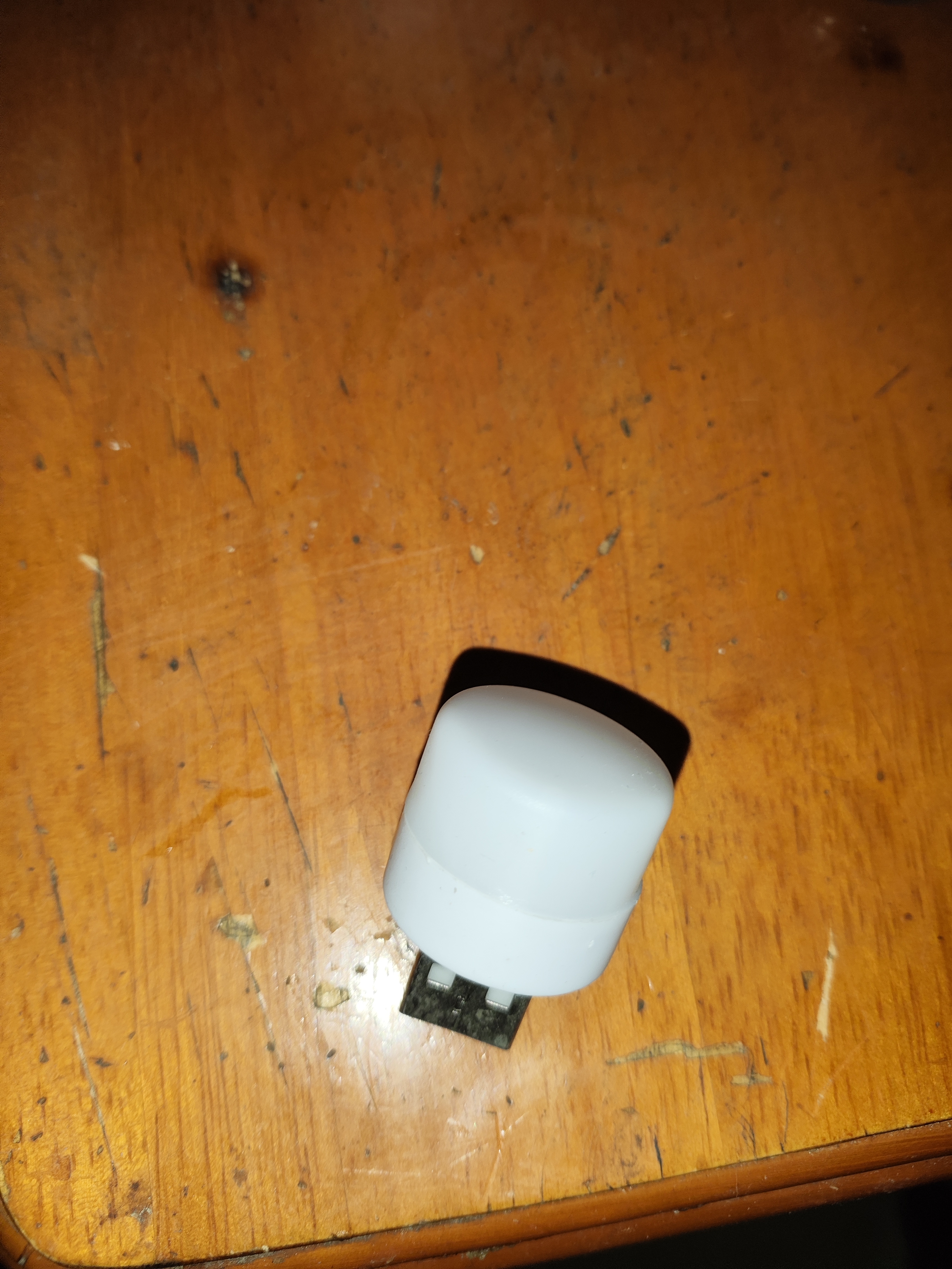 LED随身便携USB迷你卧室床头小夜灯插充电宝灯 白光/暖光随机-1只 无规格 实拍图