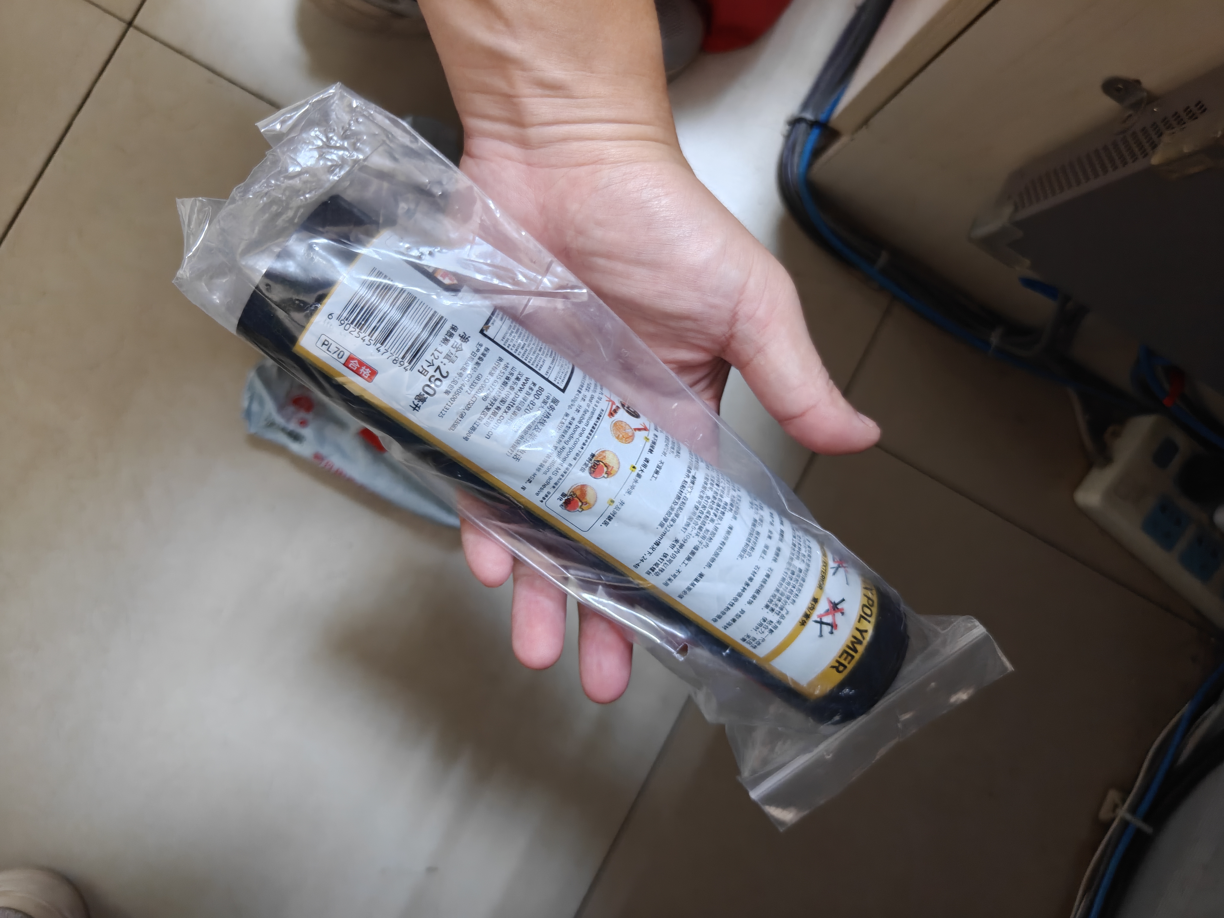 汉高百得（Pattex）德国汉高免钉胶强力胶免打孔万能胶水踢脚线瓷砖胶高弹白色290ml 实拍图