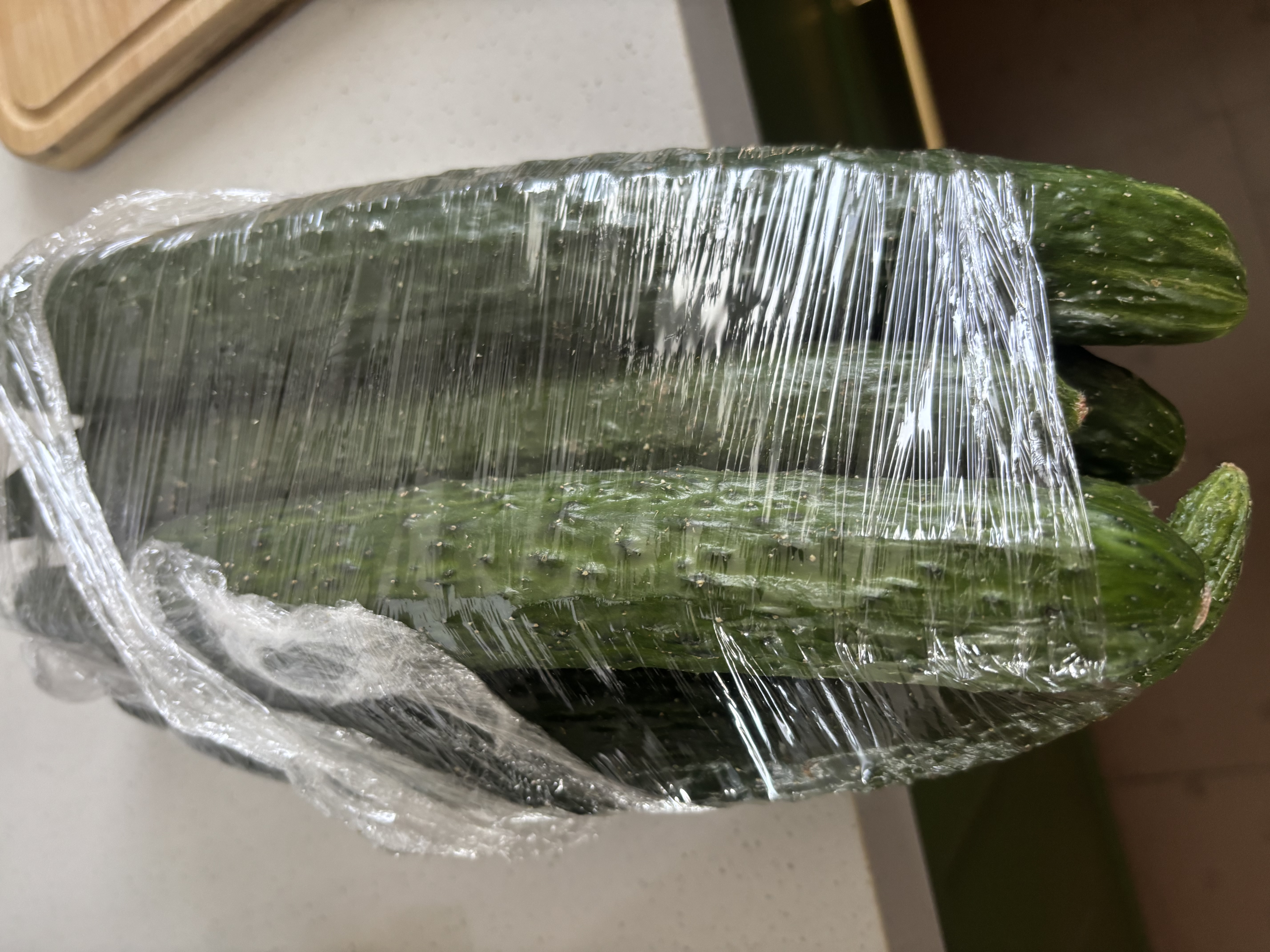 新鲜带刺黄瓜生吃清脆爽口生吃新鲜蔬菜减肥 山东现摘新鲜黄瓜带箱 4斤 （净重3.7斤） 实拍图