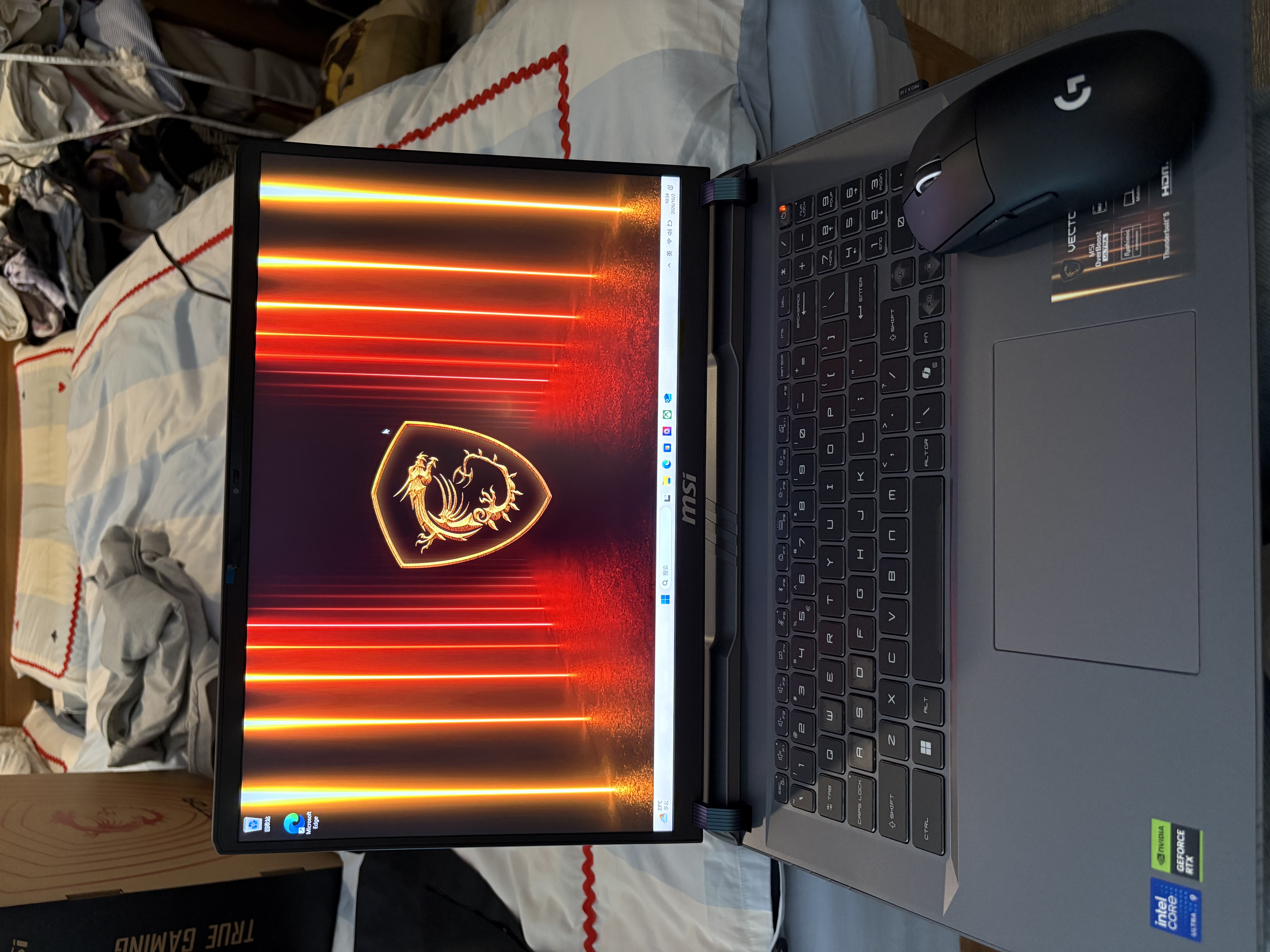微星（MSI）泰坦17 AI 2025 国家补贴 17英寸游戏本笔记本电脑(Ultra9-275HX RTX5090 32G 2TB 2.5K/240Hz) 实拍图