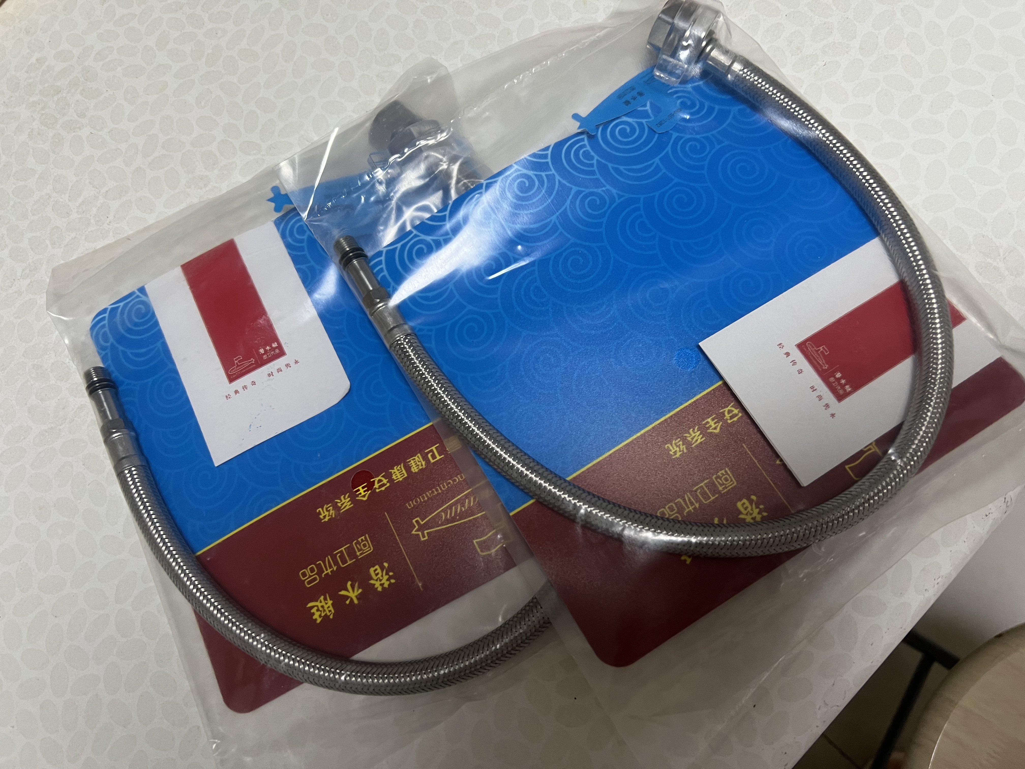 潜水艇（Submarine） 上水管软管冷热水管不锈钢加长水龙头进水软管高压管进水尖头管防爆软管通用 【2根】 50cm（菜盆/面盆/水龙头防爆管） 实拍图